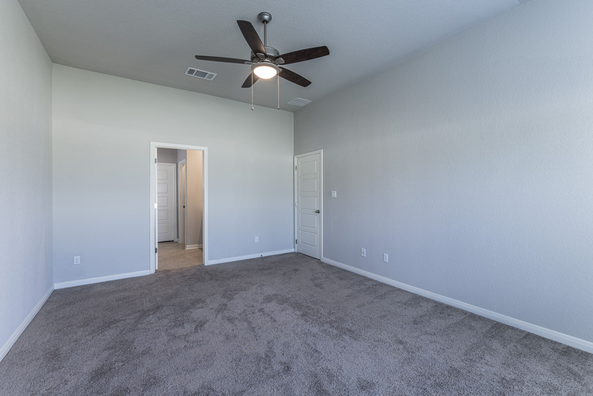 1519 Argon Way San Antonio, TX 78245 photo 13