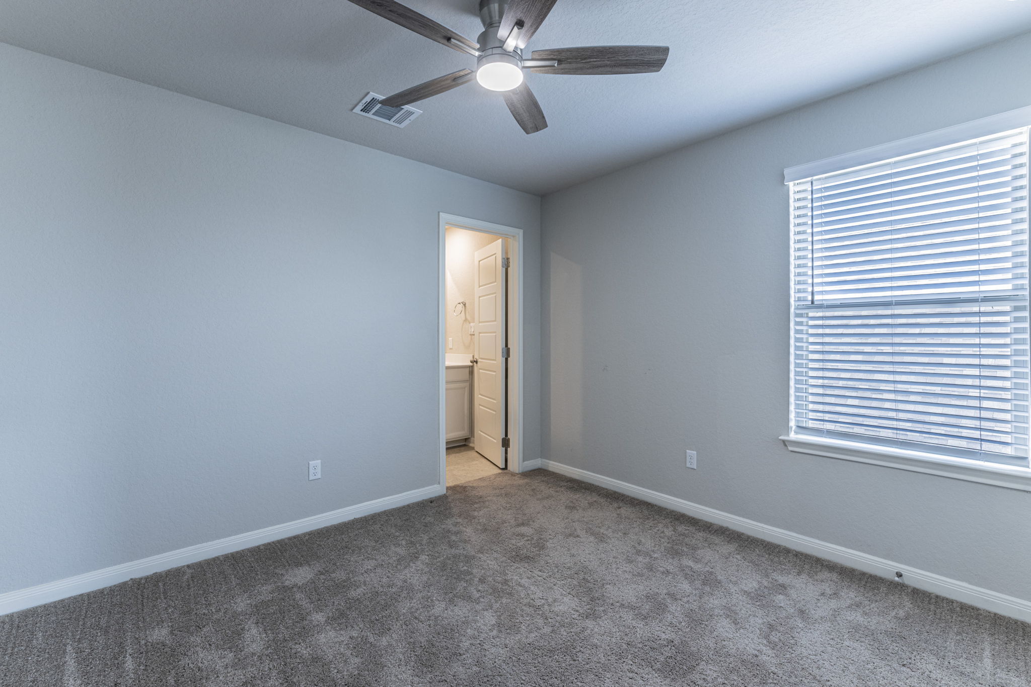 1519 Argon Way San Antonio, TX 78245 photo 24