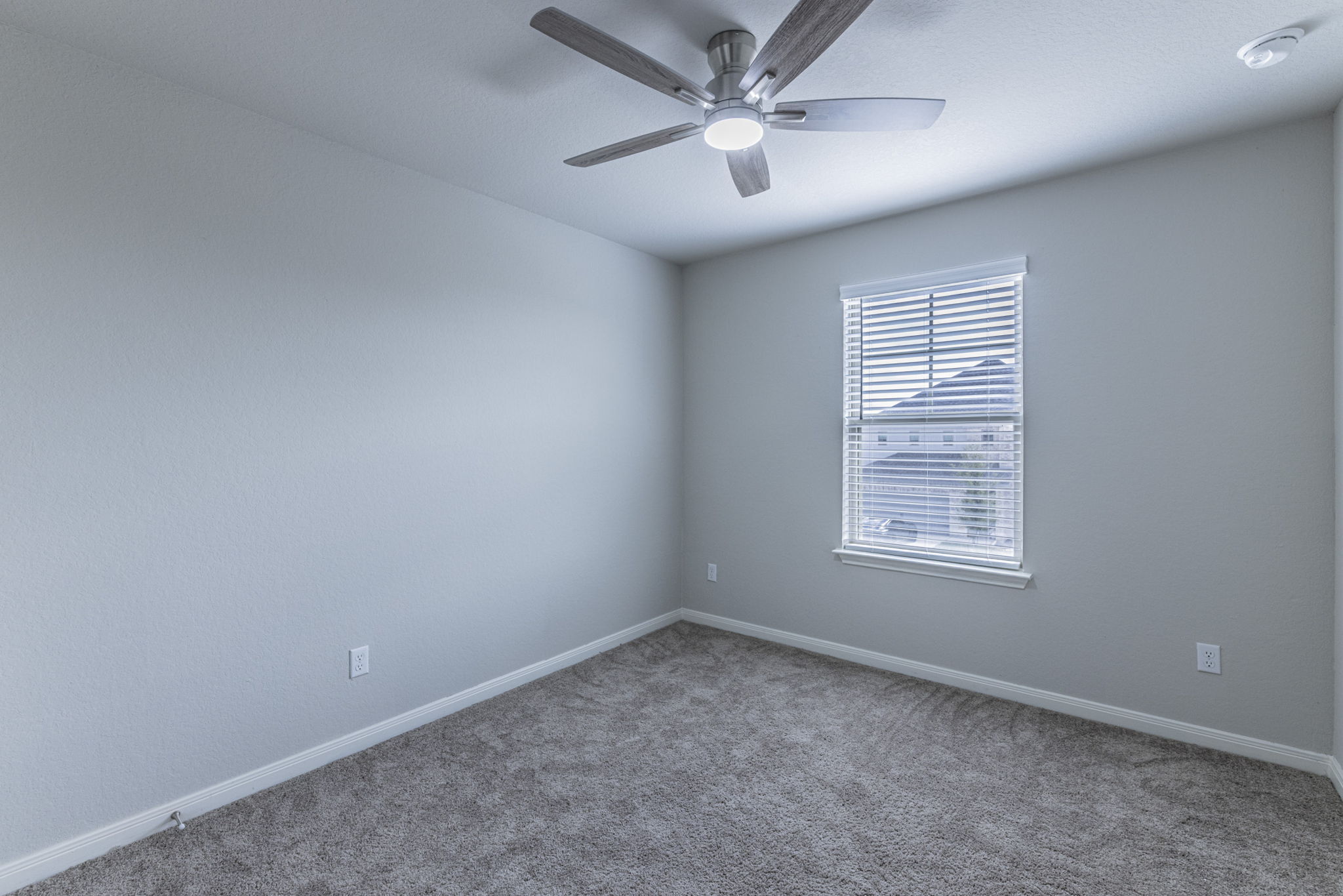 1519 Argon Way San Antonio, TX 78245 photo 27