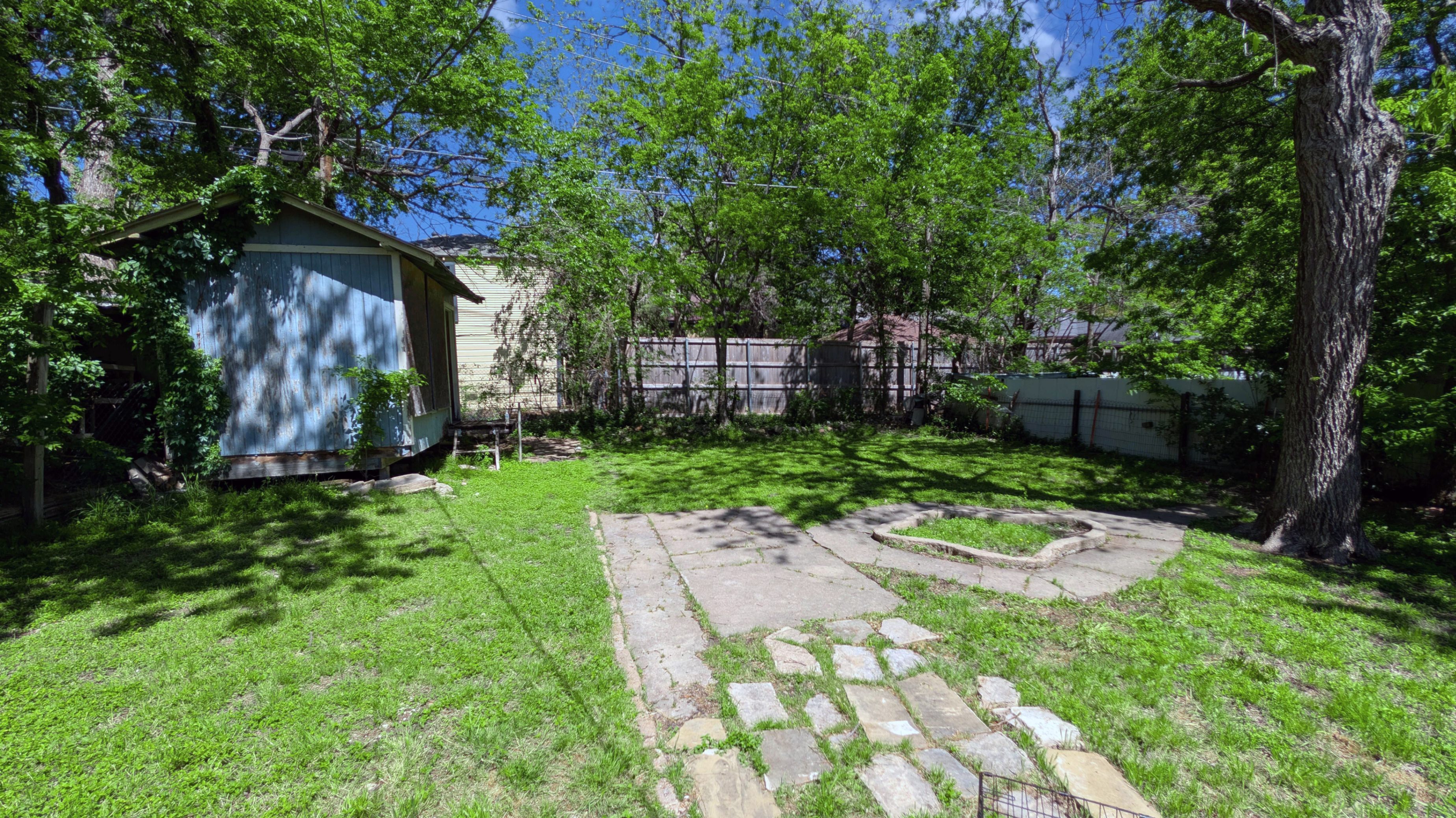 704 Cameron Avenue Dallas, TX 75223 photo 20