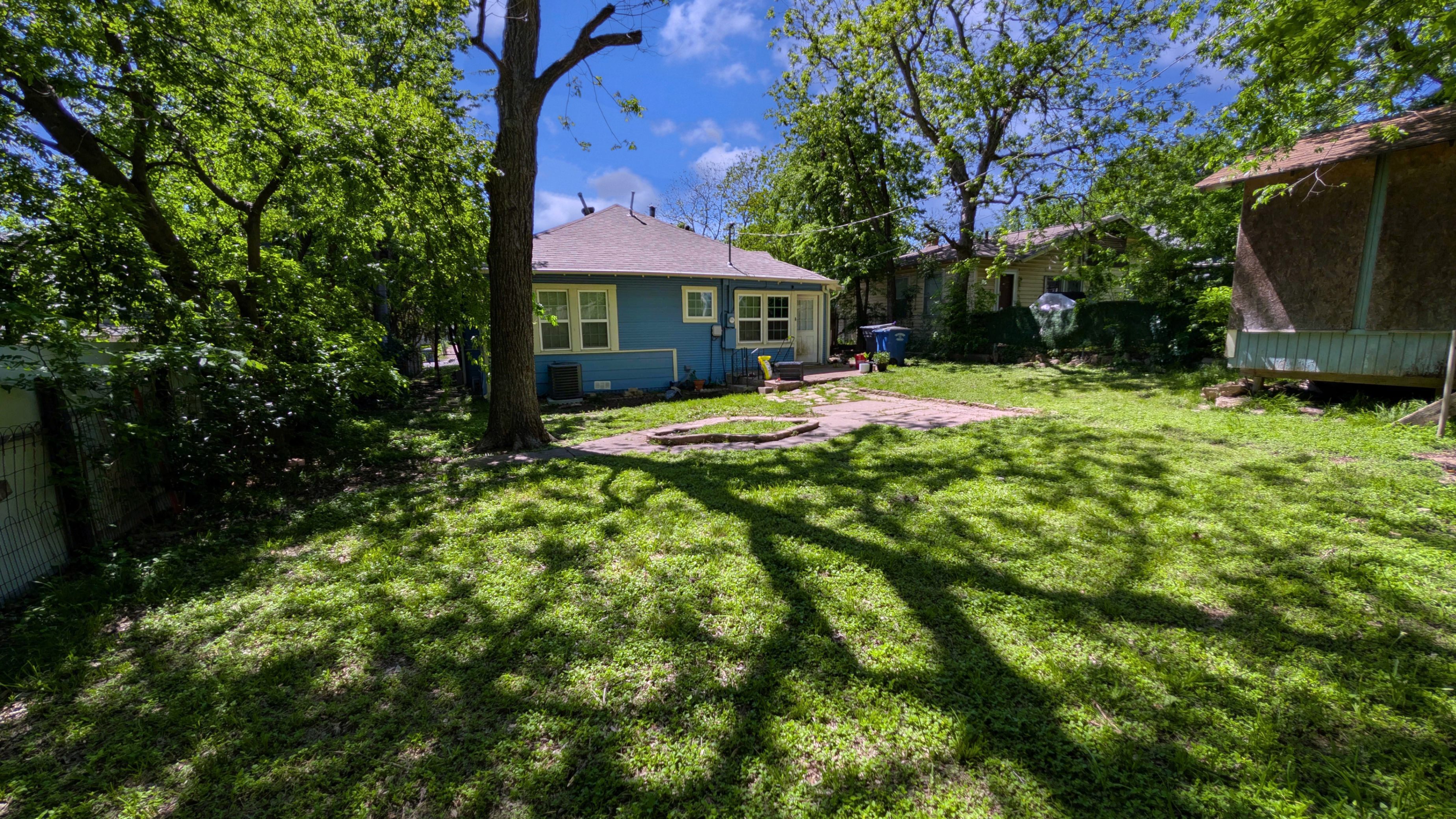 704 Cameron Avenue Dallas, TX 75223 photo 22