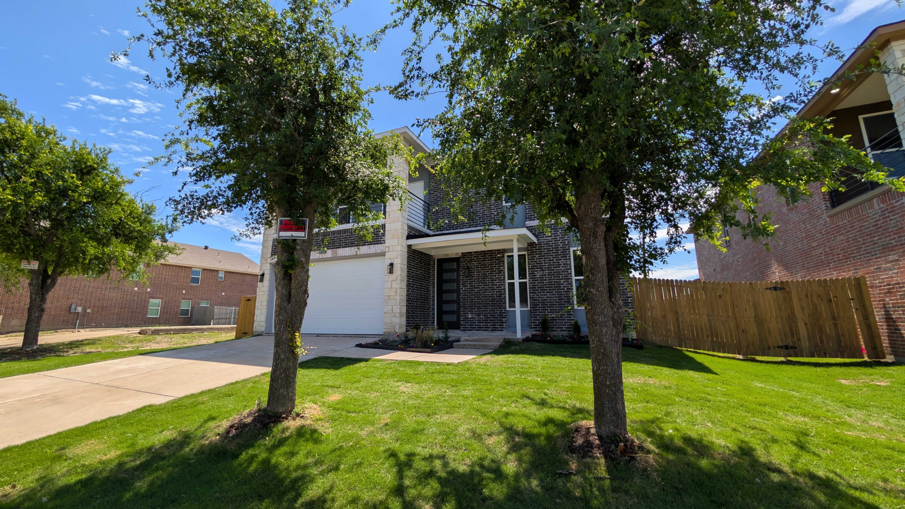 14804 Broadview Drive Balch Springs, TX 75180 photo 2
