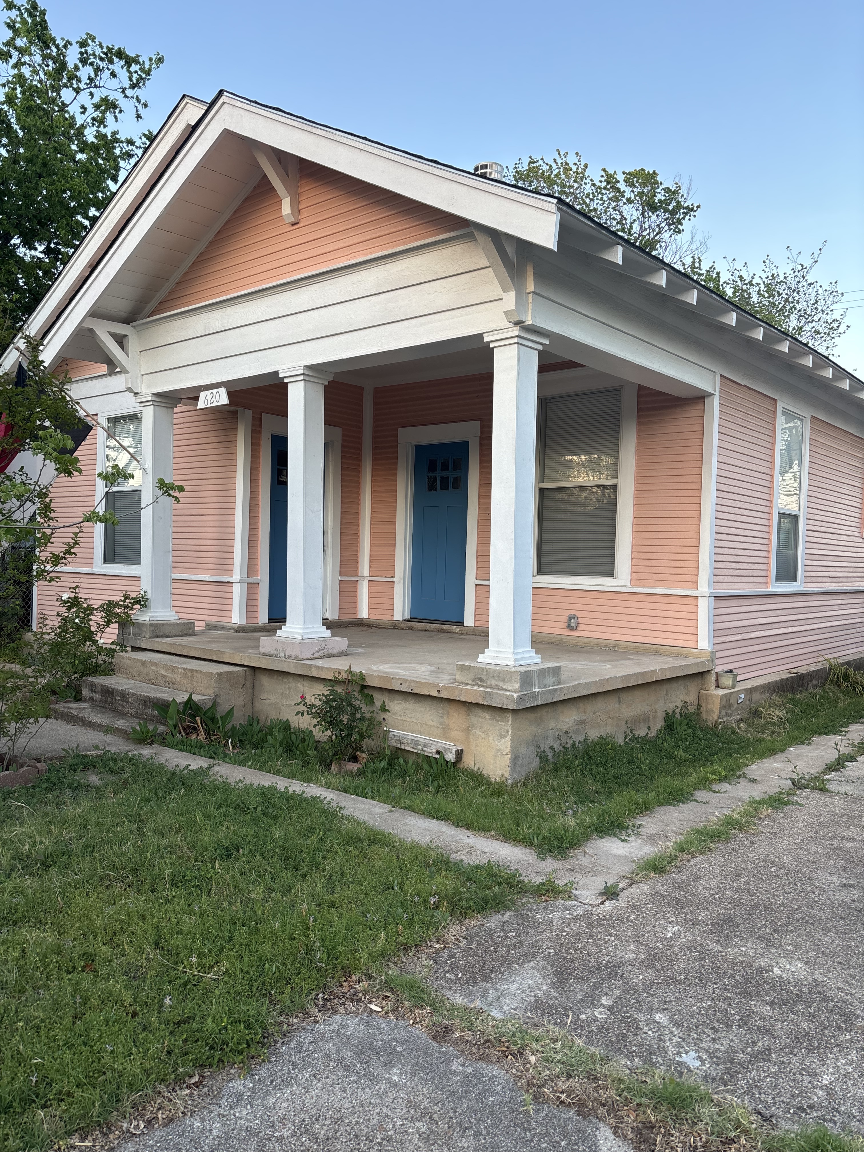620 South Willomet Avenue Dallas, TX 75208 photo 2