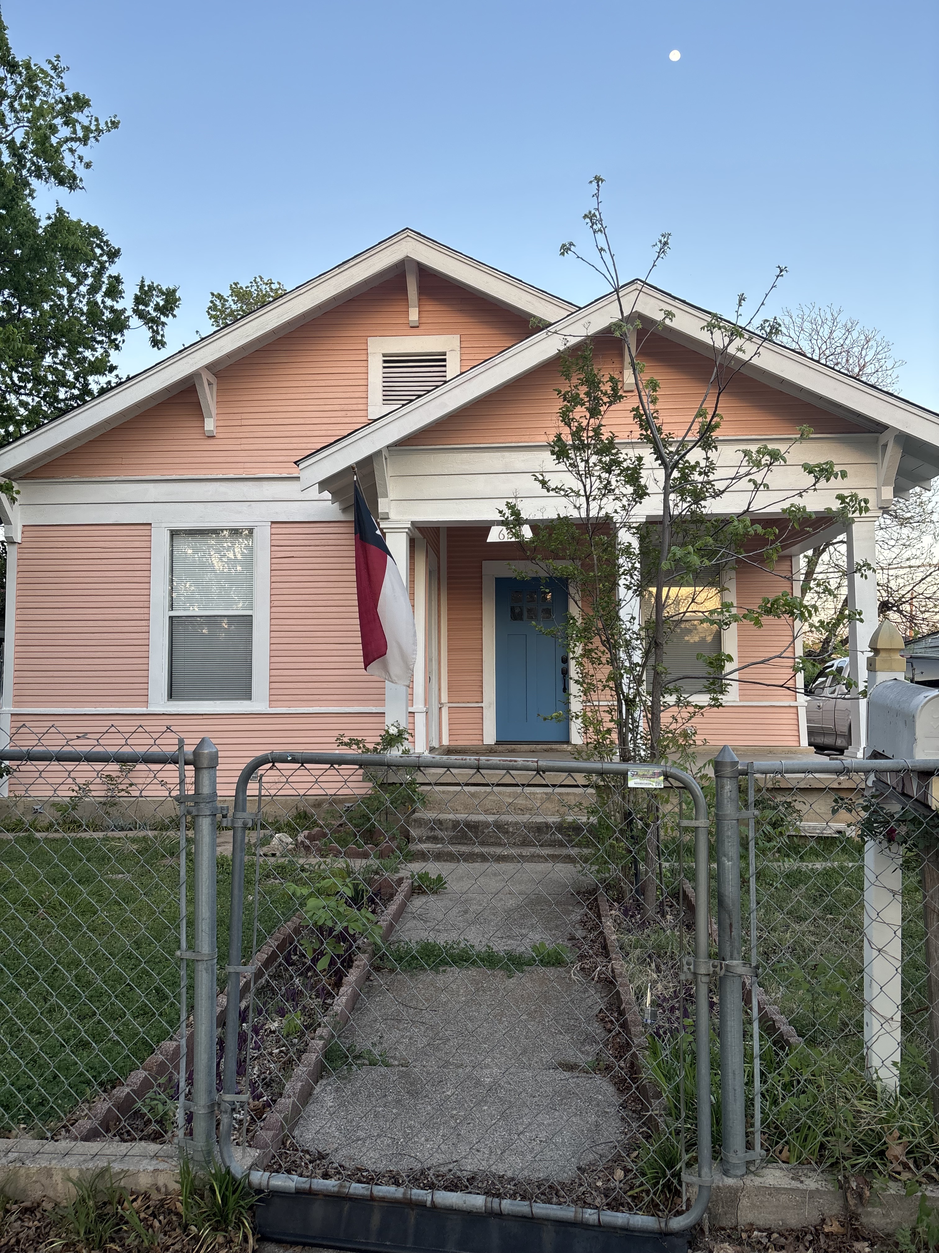 620 South Willomet Avenue Dallas, TX 75208