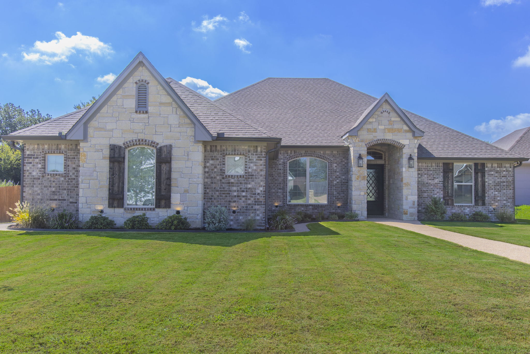 233 Fox Run Lane Robinson, TX 76706