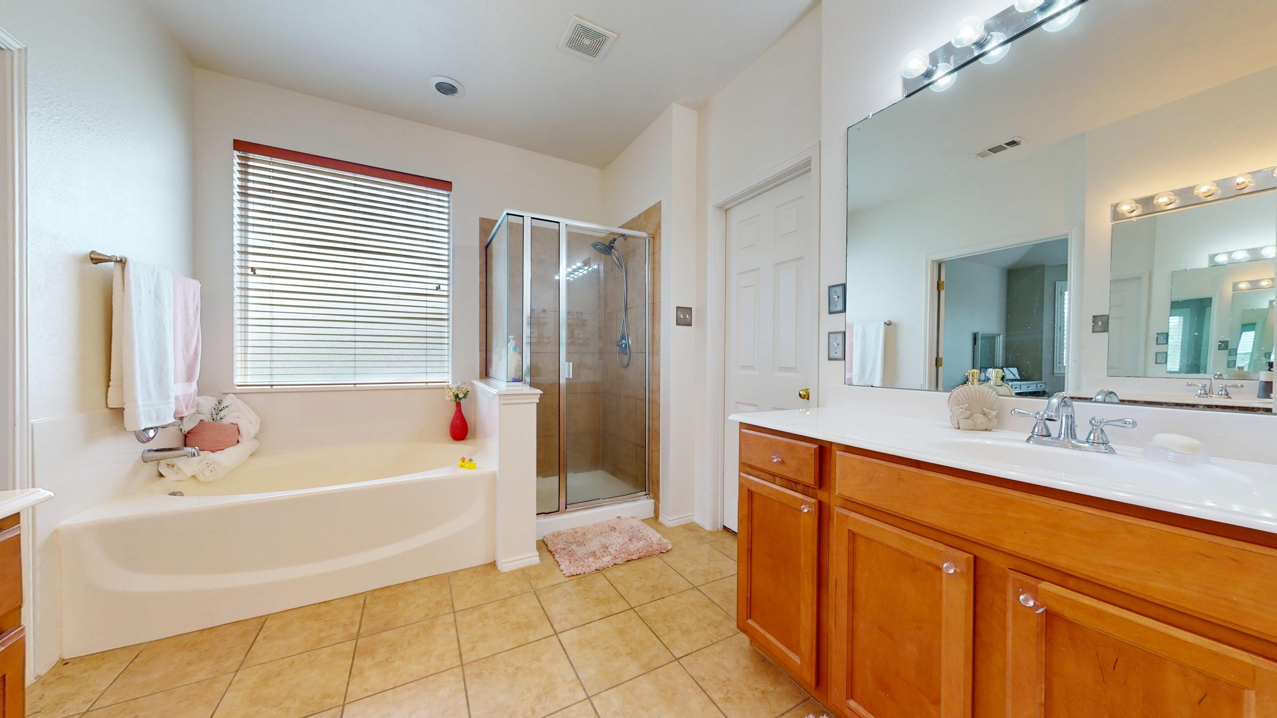 5848 Somerton Drive Grand Prairie, TX 75052 photo 14