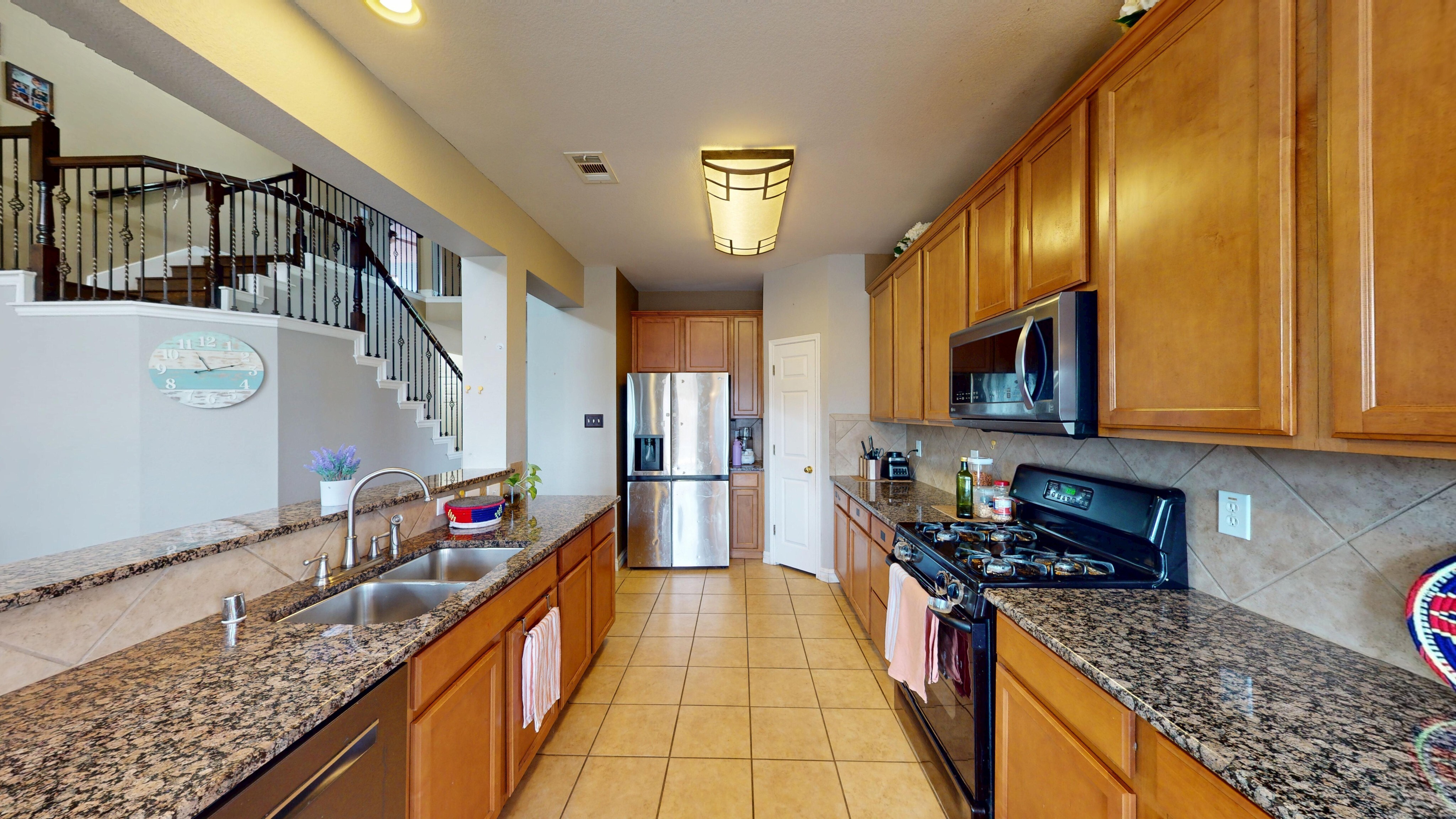 5848 Somerton Drive Grand Prairie, TX 75052 photo 10
