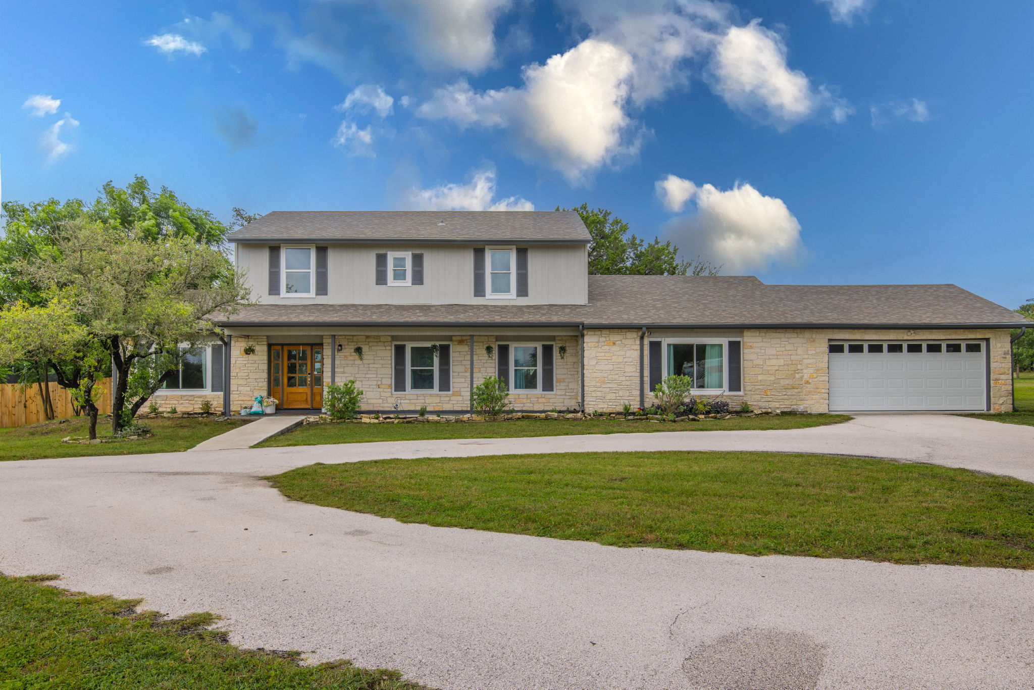 411 Carriage Oaks Drive Liberty Hill, TX 78642