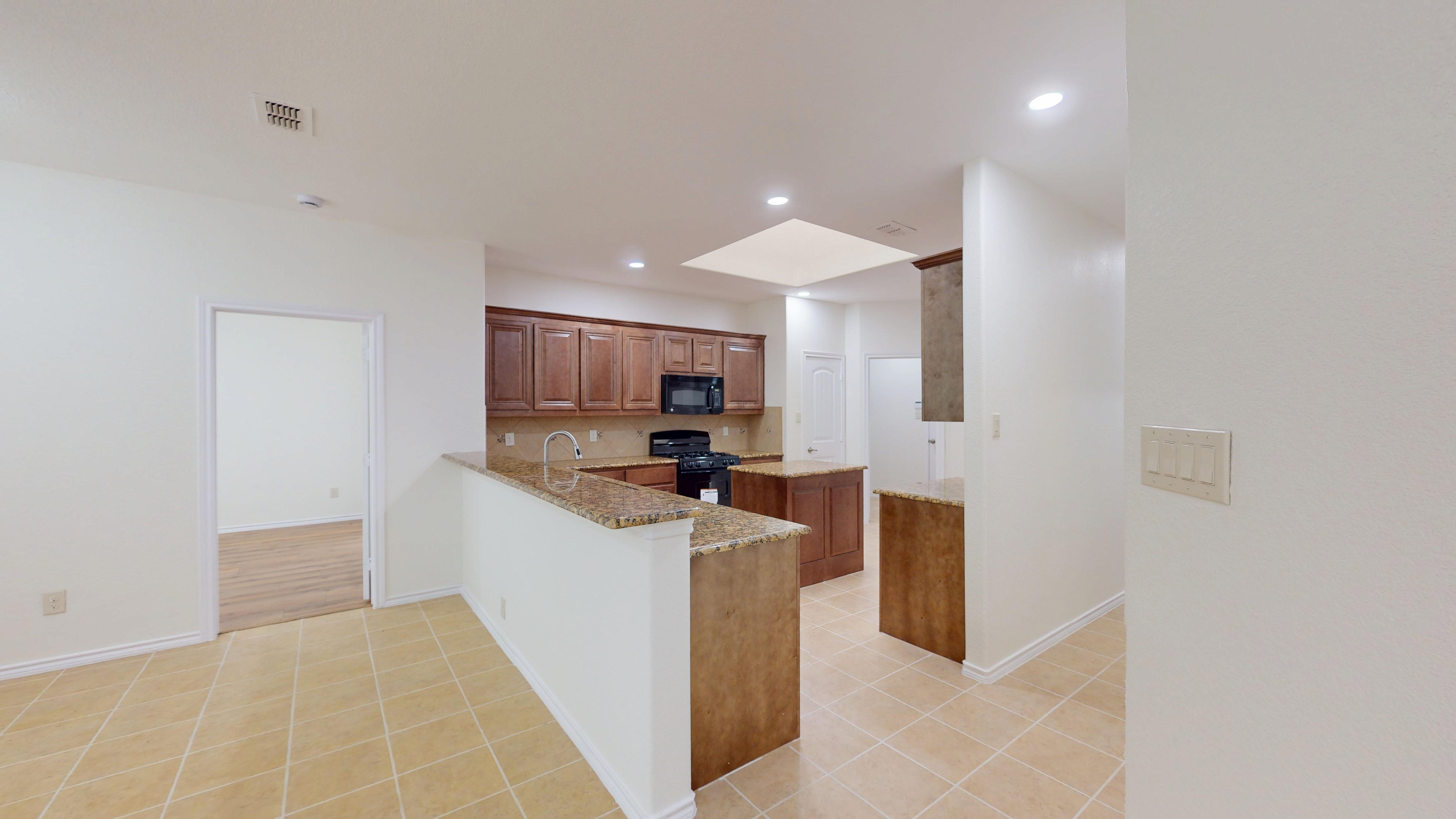 15817 Carlton Oaks Drive Fort Worth, TX 76177 photo 3