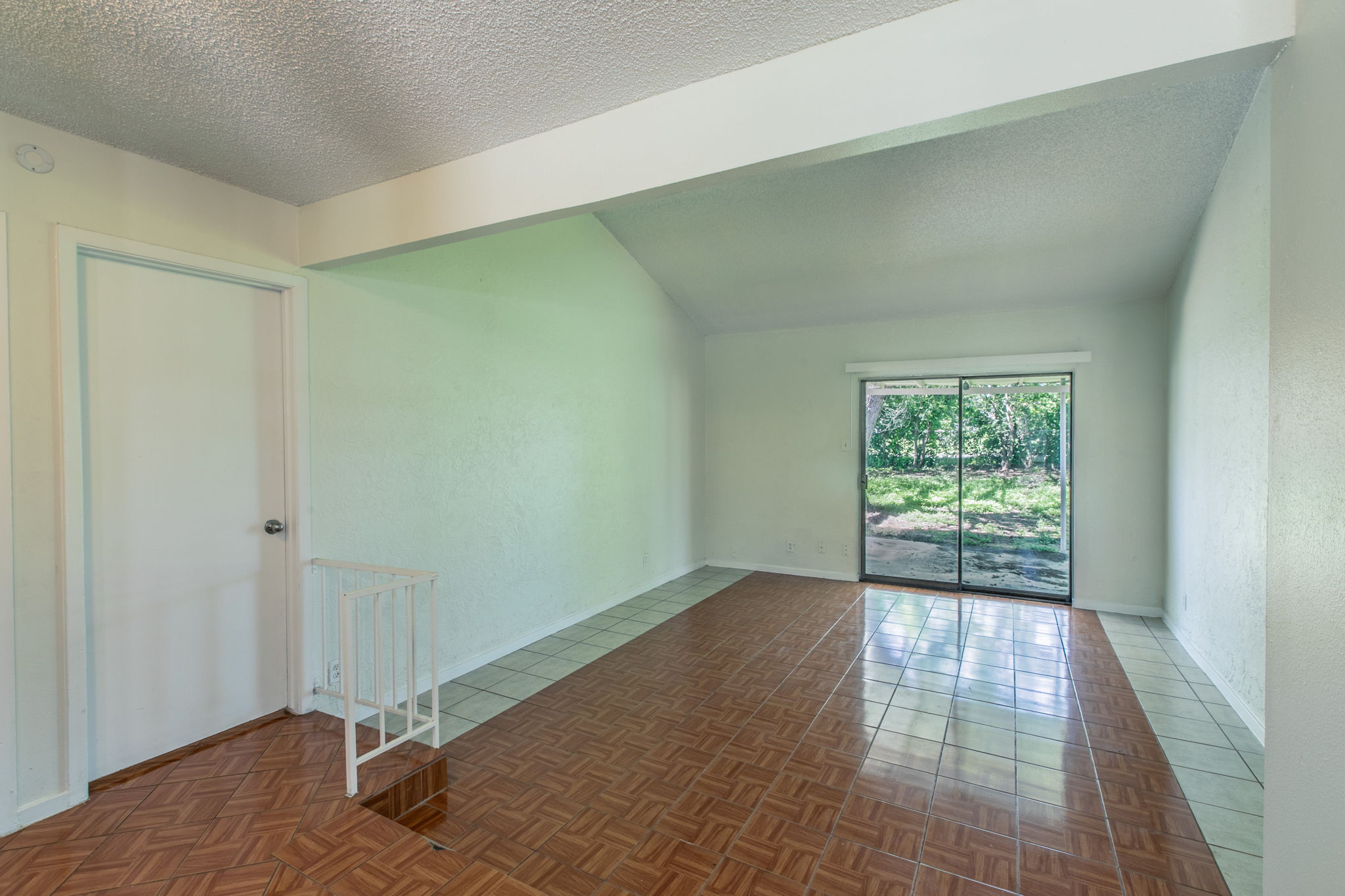 129 Meadow Drive Converse, TX 78109 photo 4