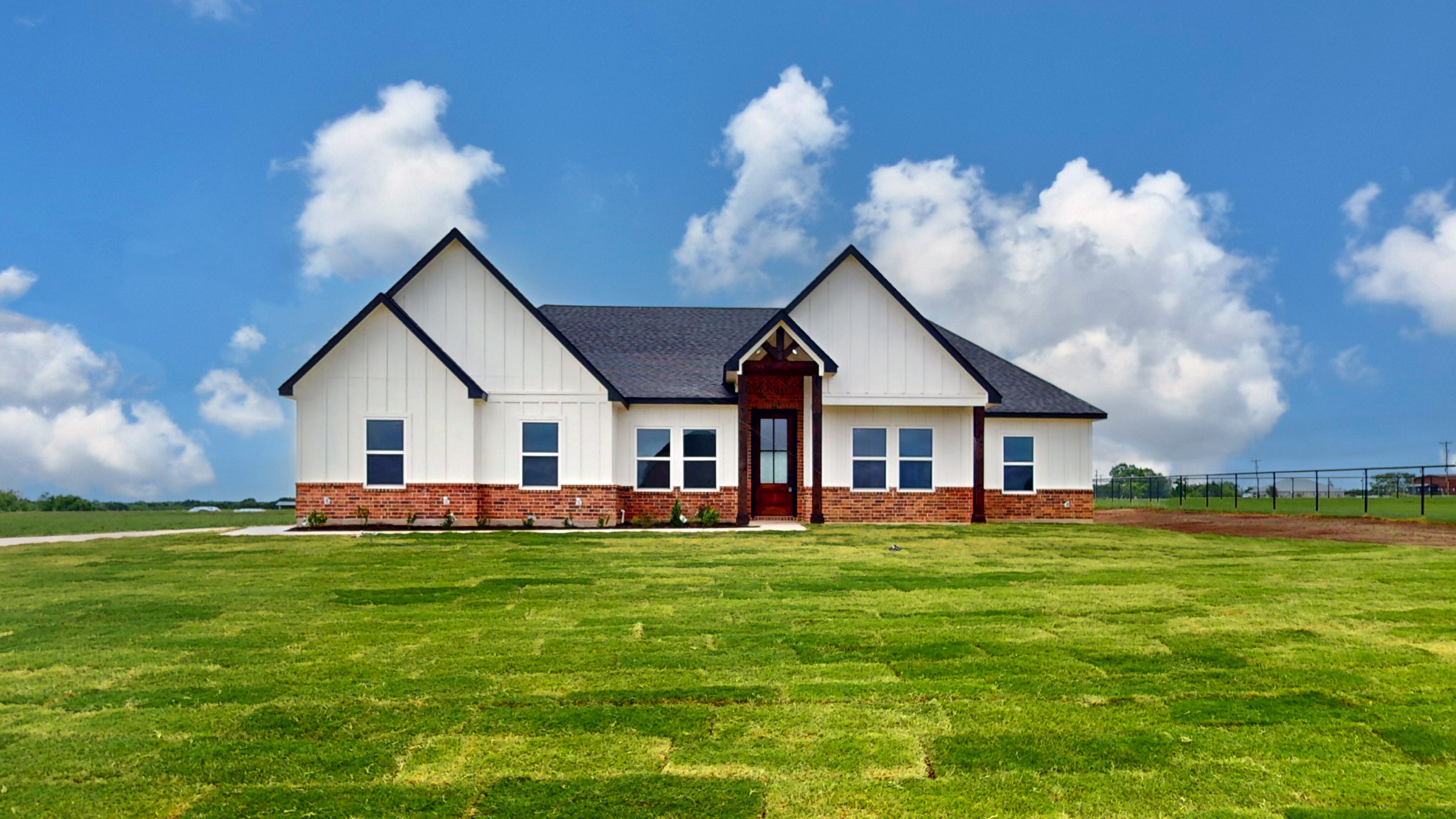 3296 Escobar Circle Greenville, TX 75401