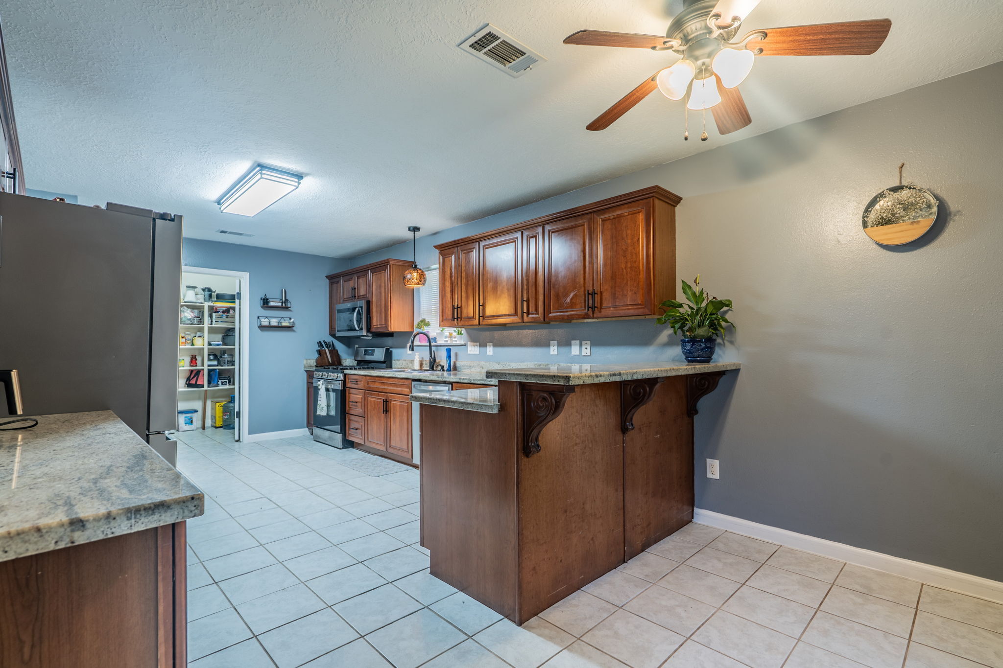 2304 Caroline Street Dickinson, TX 77539 photo 8