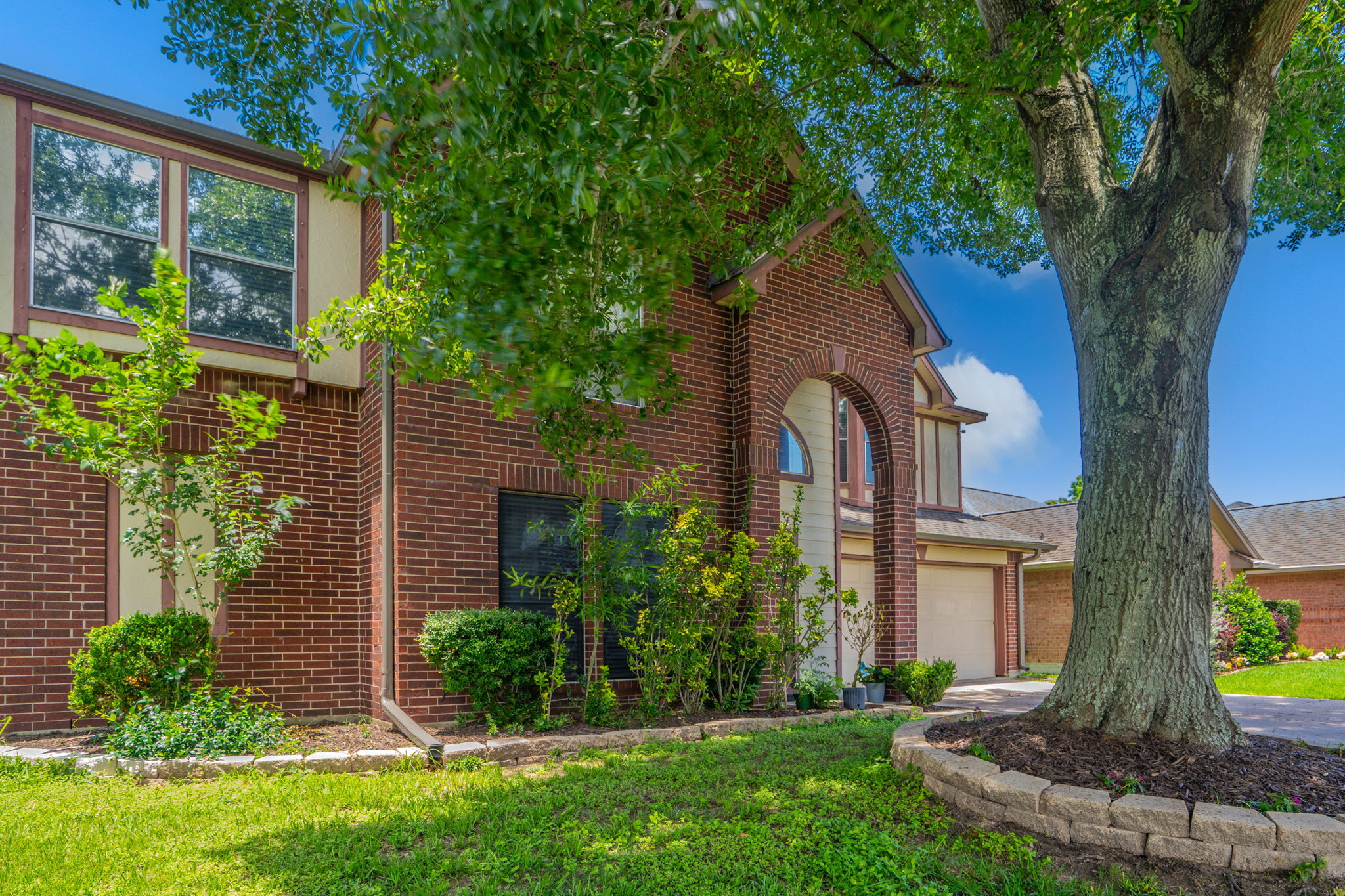 2304 Caroline Street Dickinson, TX 77539 photo 3