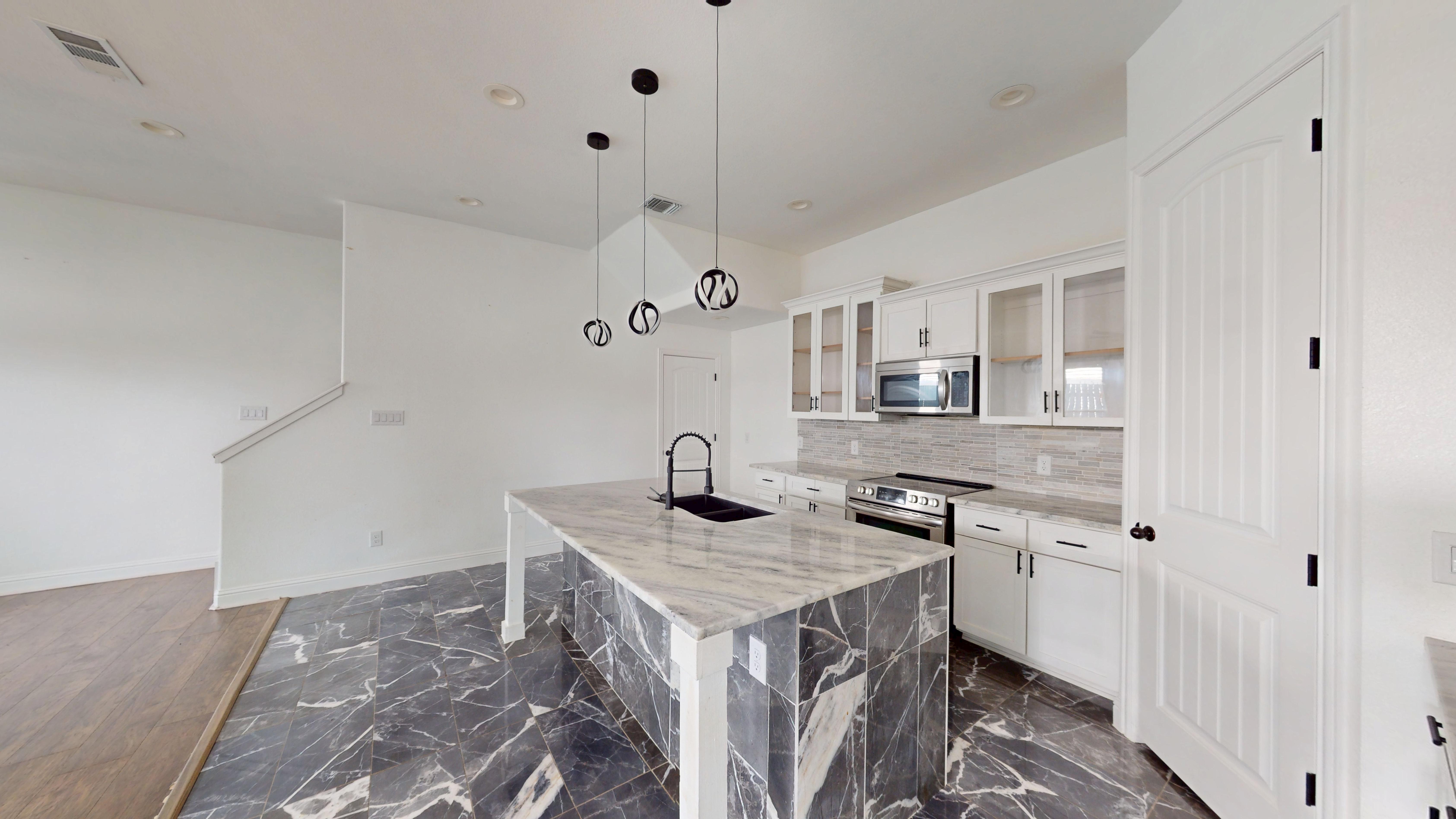 1301 Compton St Dallas, TX 75203 photo 7