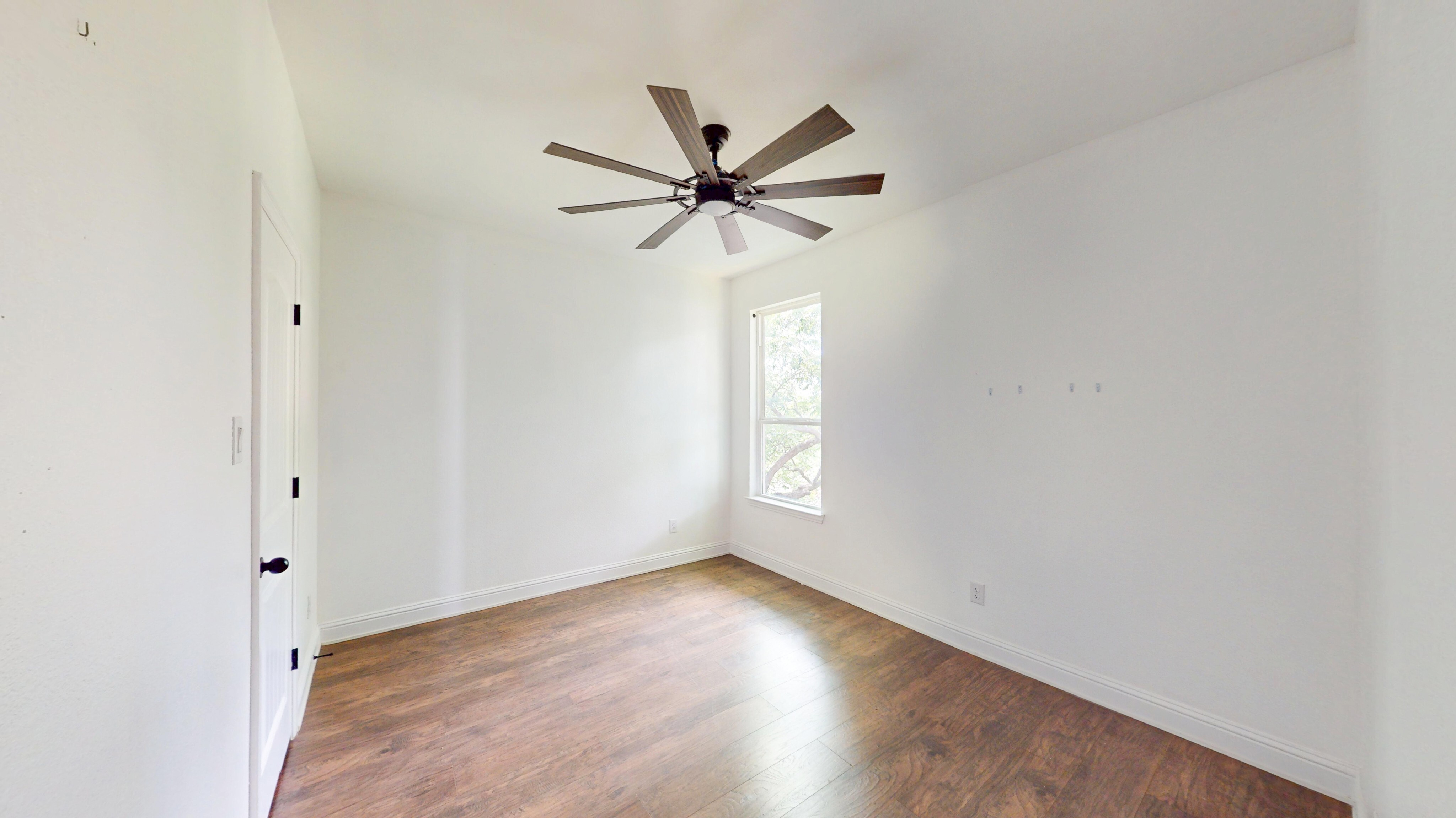 1301 Compton St Dallas, TX 75203 photo 18