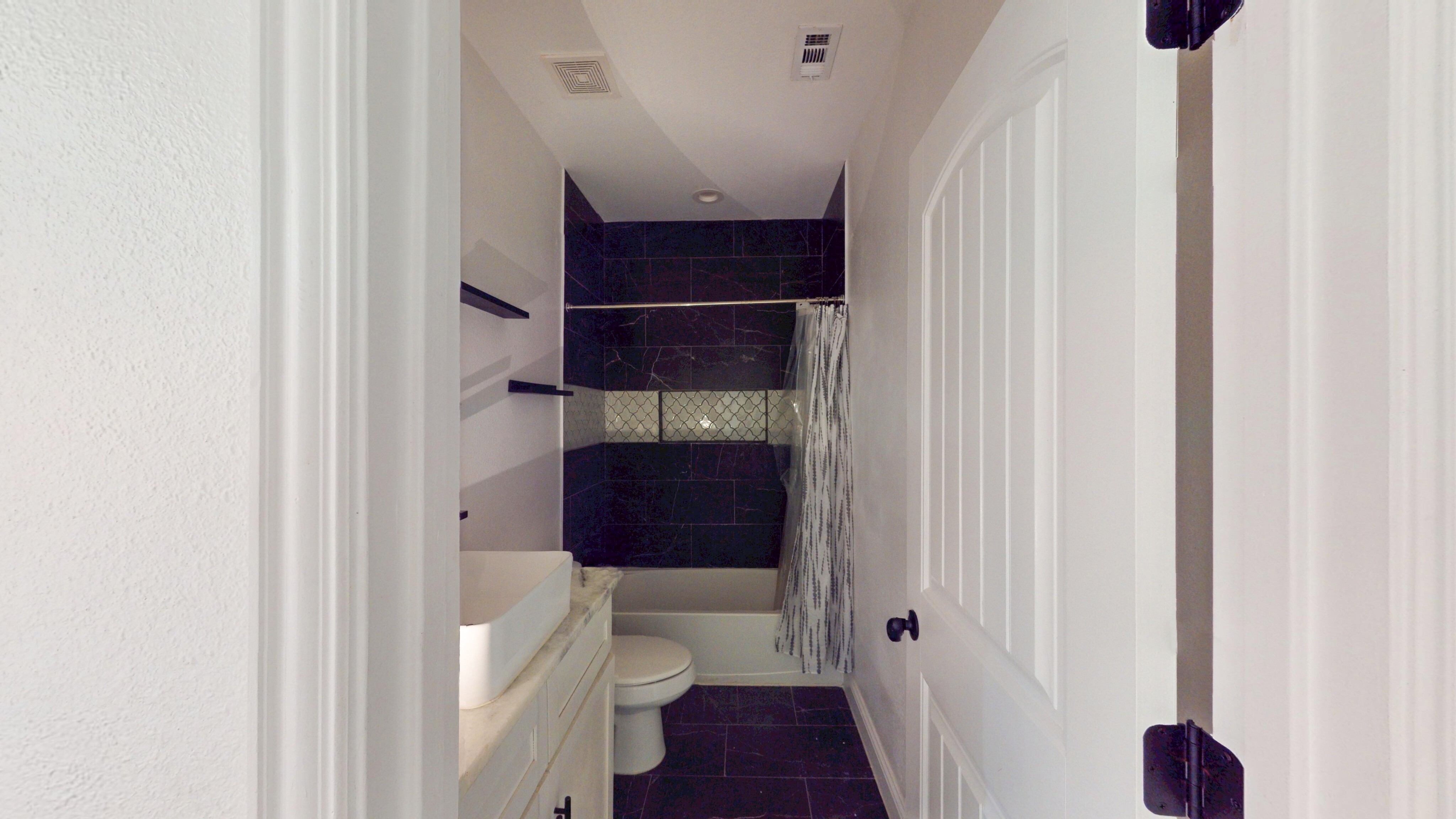 1301 Compton St Dallas, TX 75203 photo 24