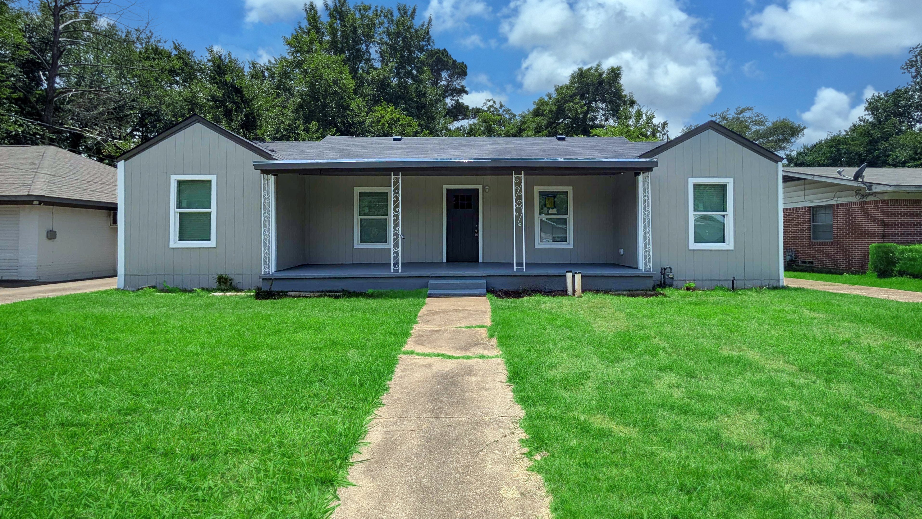 1404 East Polk Street Paris, TX 75460