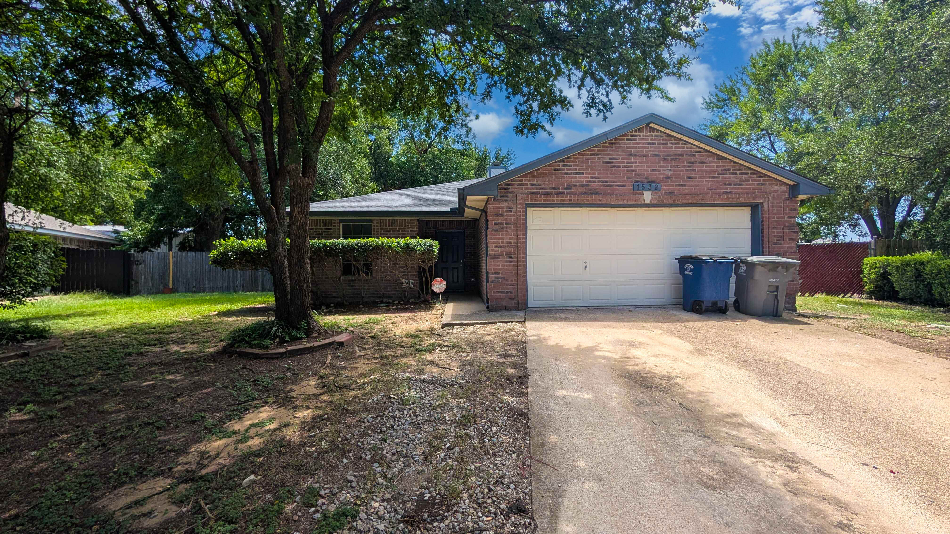 1532 Marion Drive Dallas, TX 75211 photo 1