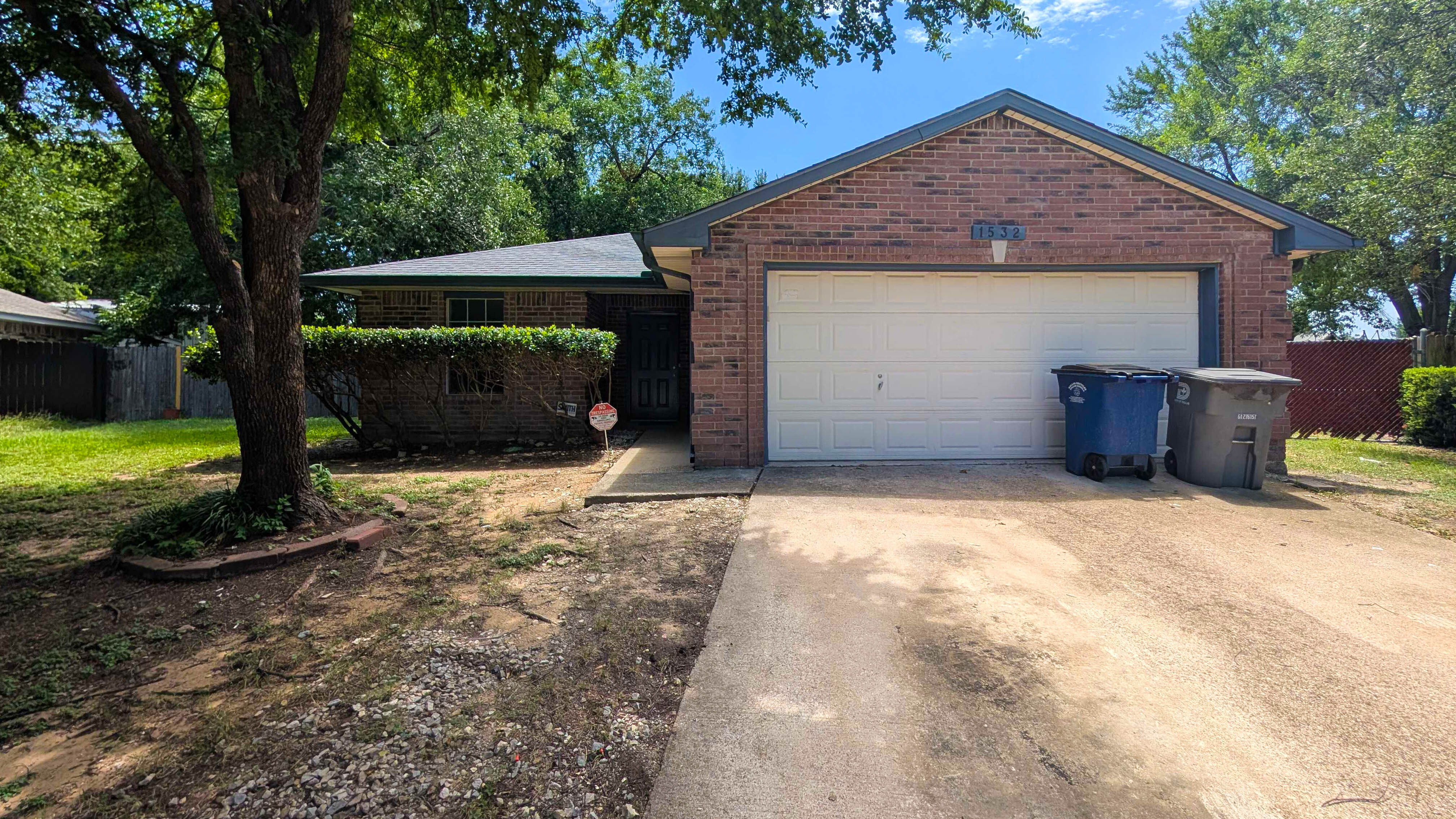 1532 Marion Drive Dallas, TX 75211 photo 2