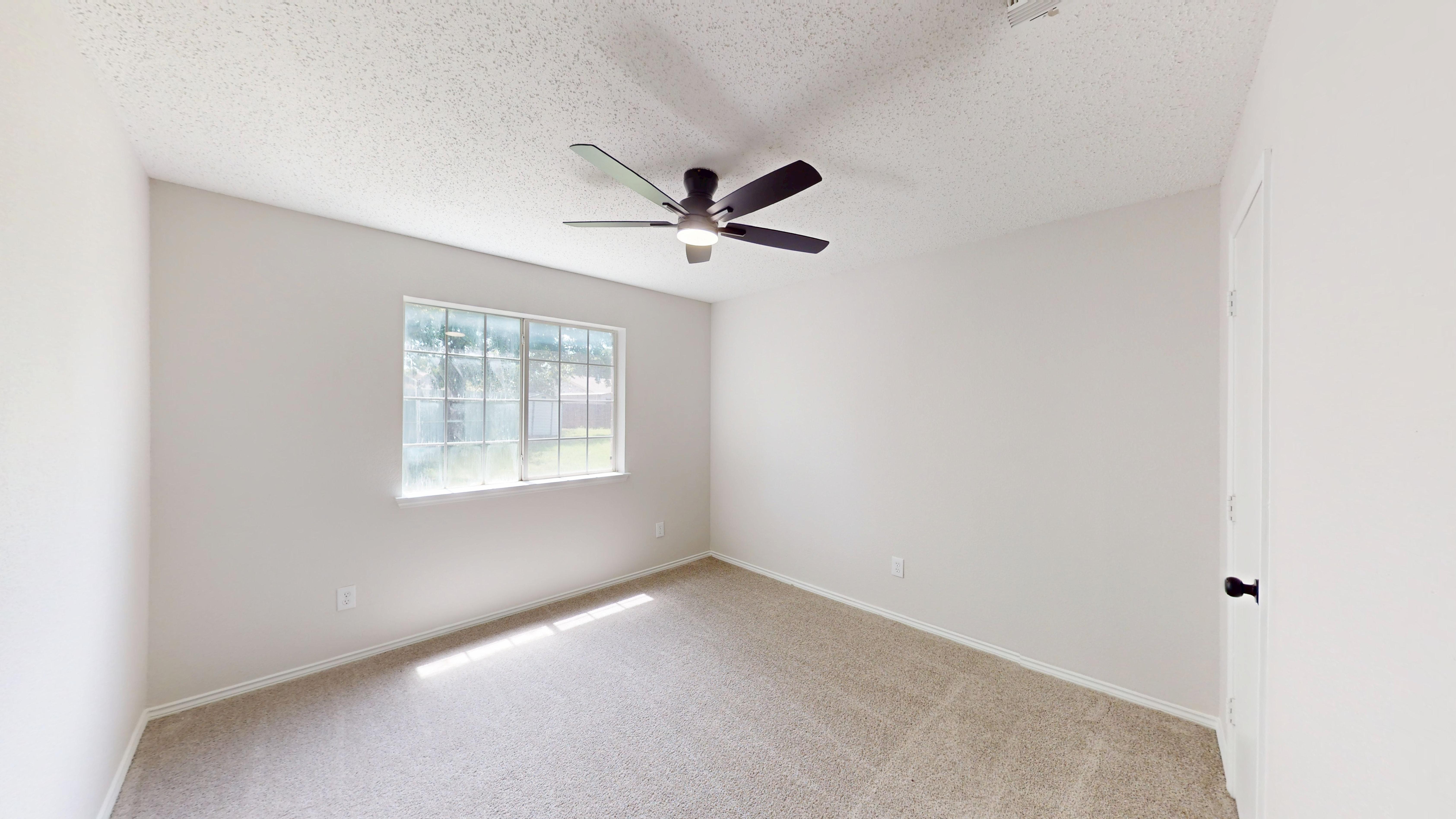 1532 Marion Drive Dallas, TX 75211 photo 16