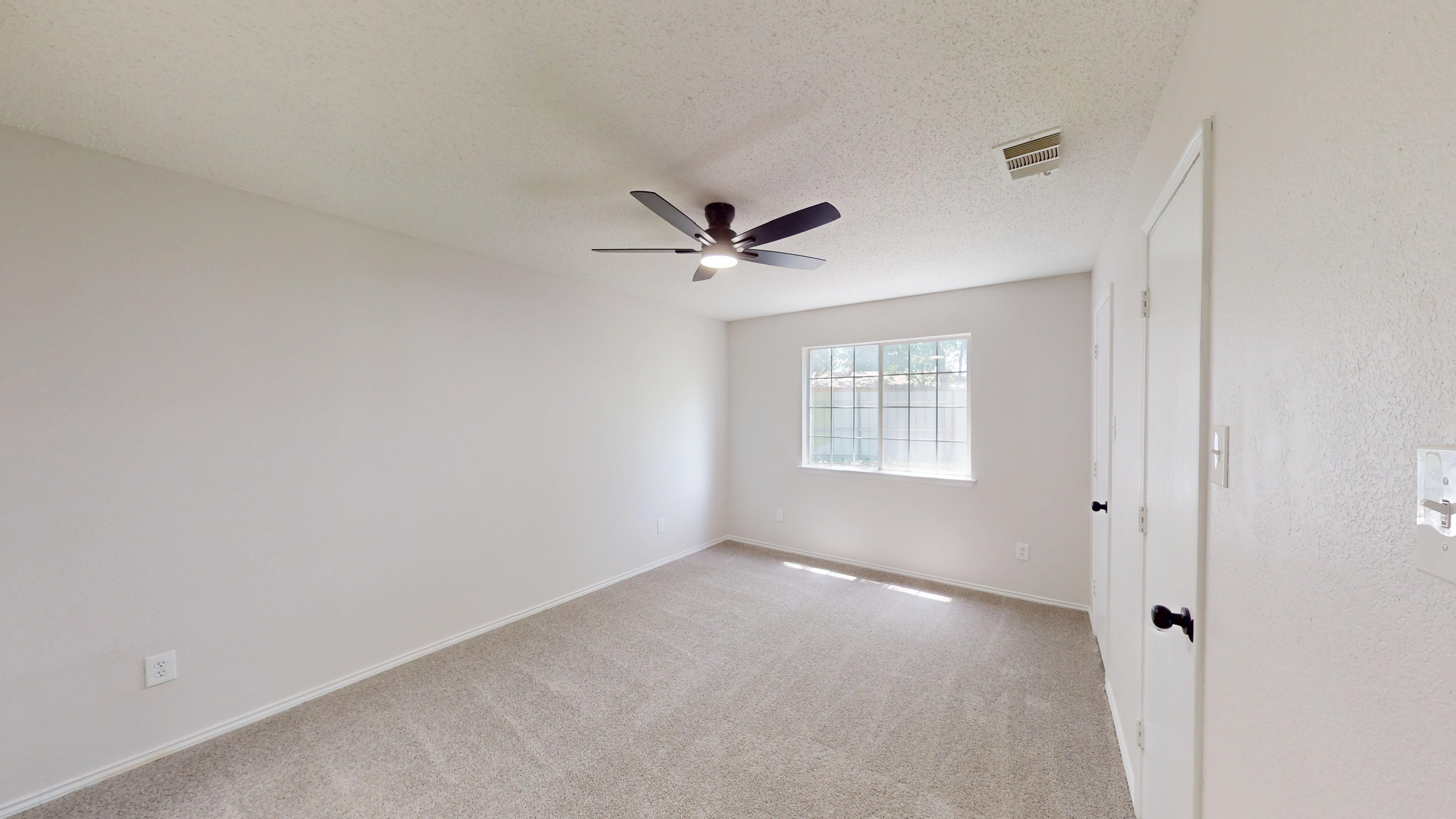 1532 Marion Drive Dallas, TX 75211 photo 19
