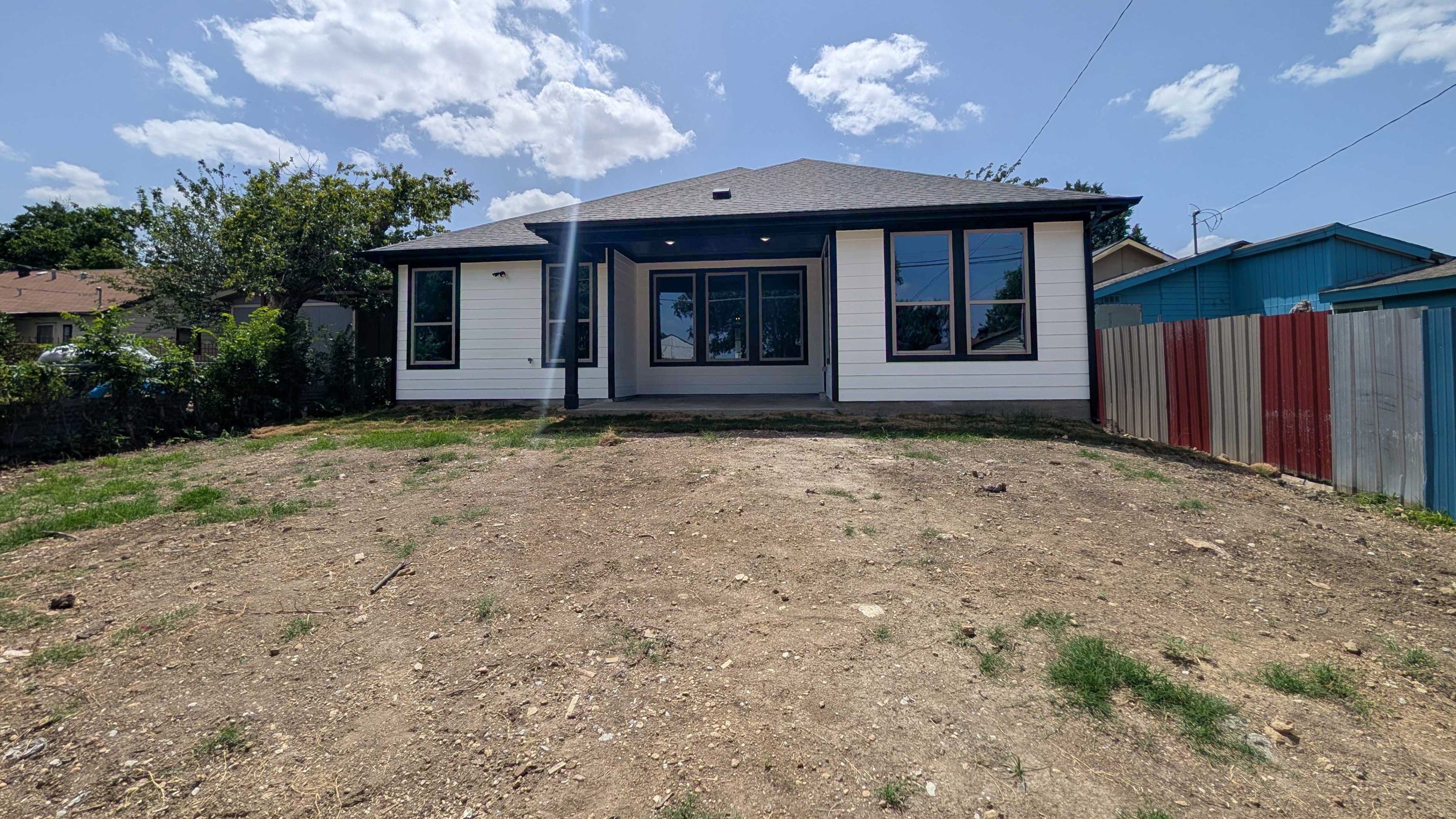 2825 South Grove Street Fort Worth, TX 76104 photo 26