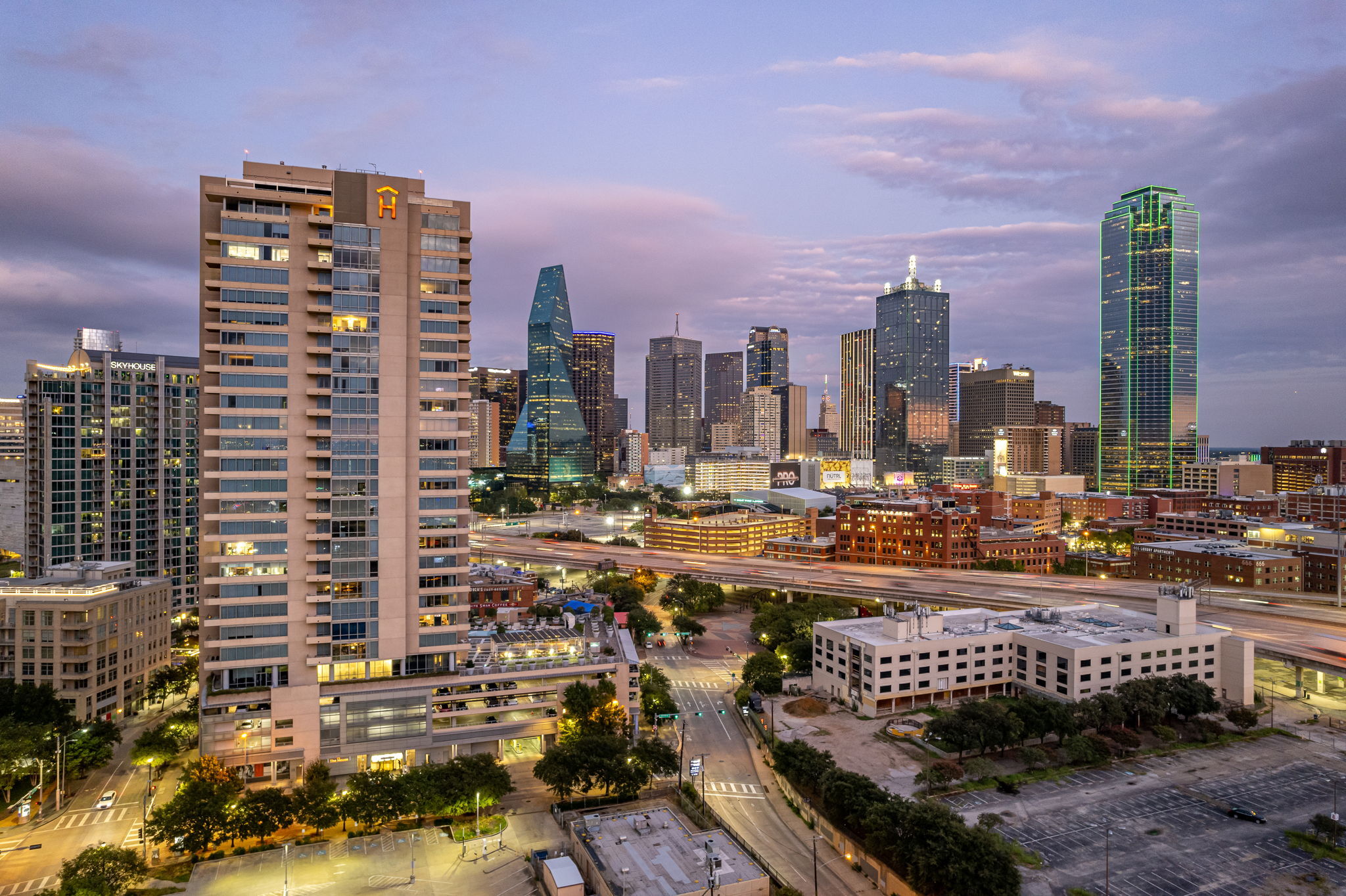 2200 Victory Avenue 1505 Dallas, TX 75219 photo 8
