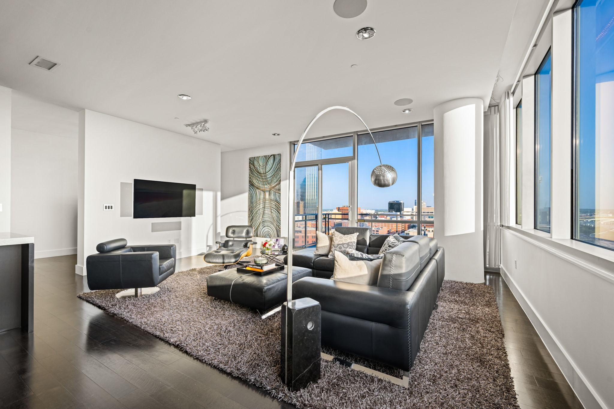 2200 Victory Avenue 1505 Dallas, TX 75219 photo 6