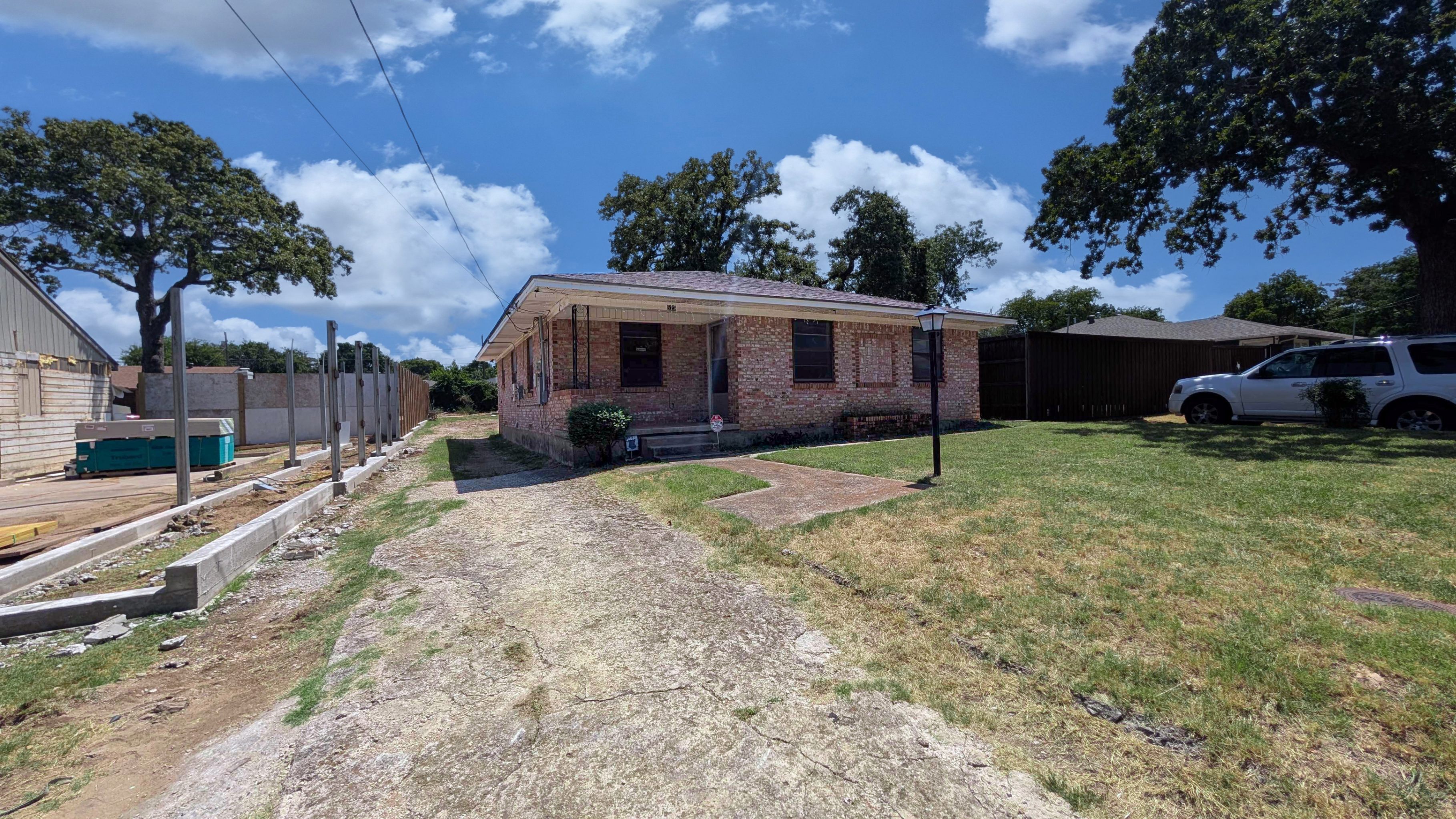 522 Ruth Street Denton, TX 76205 photo 3