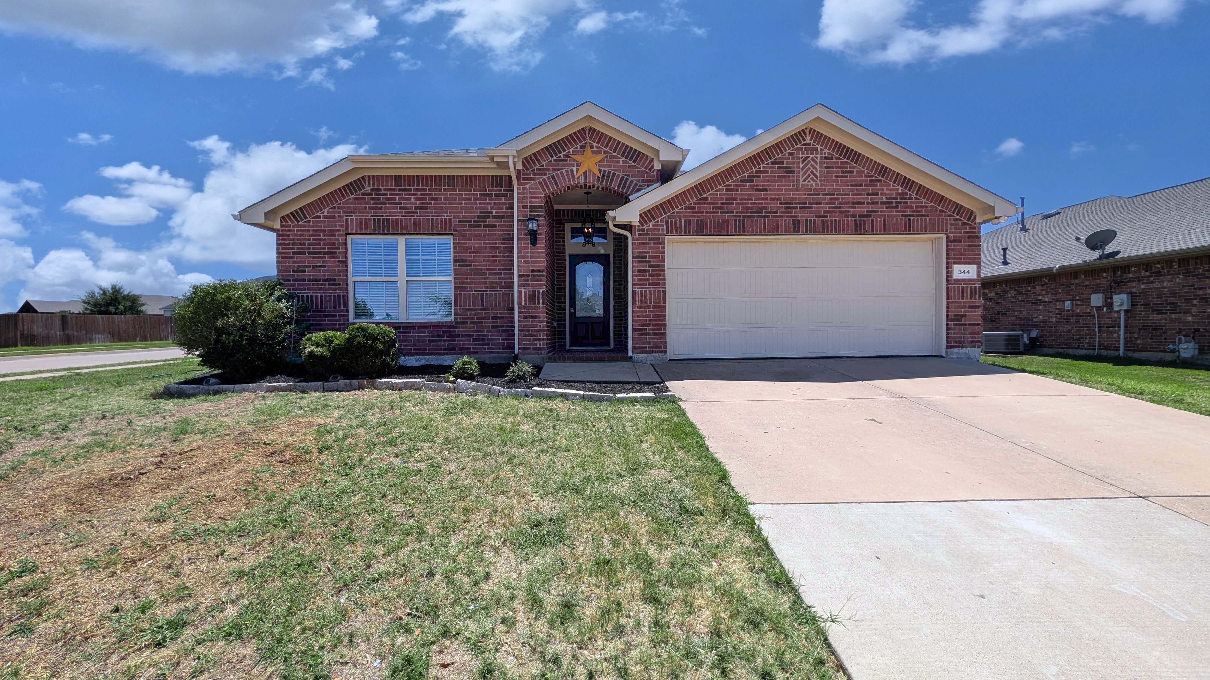344 Coral Vine Lane Burleson, TX 76028 photo 1