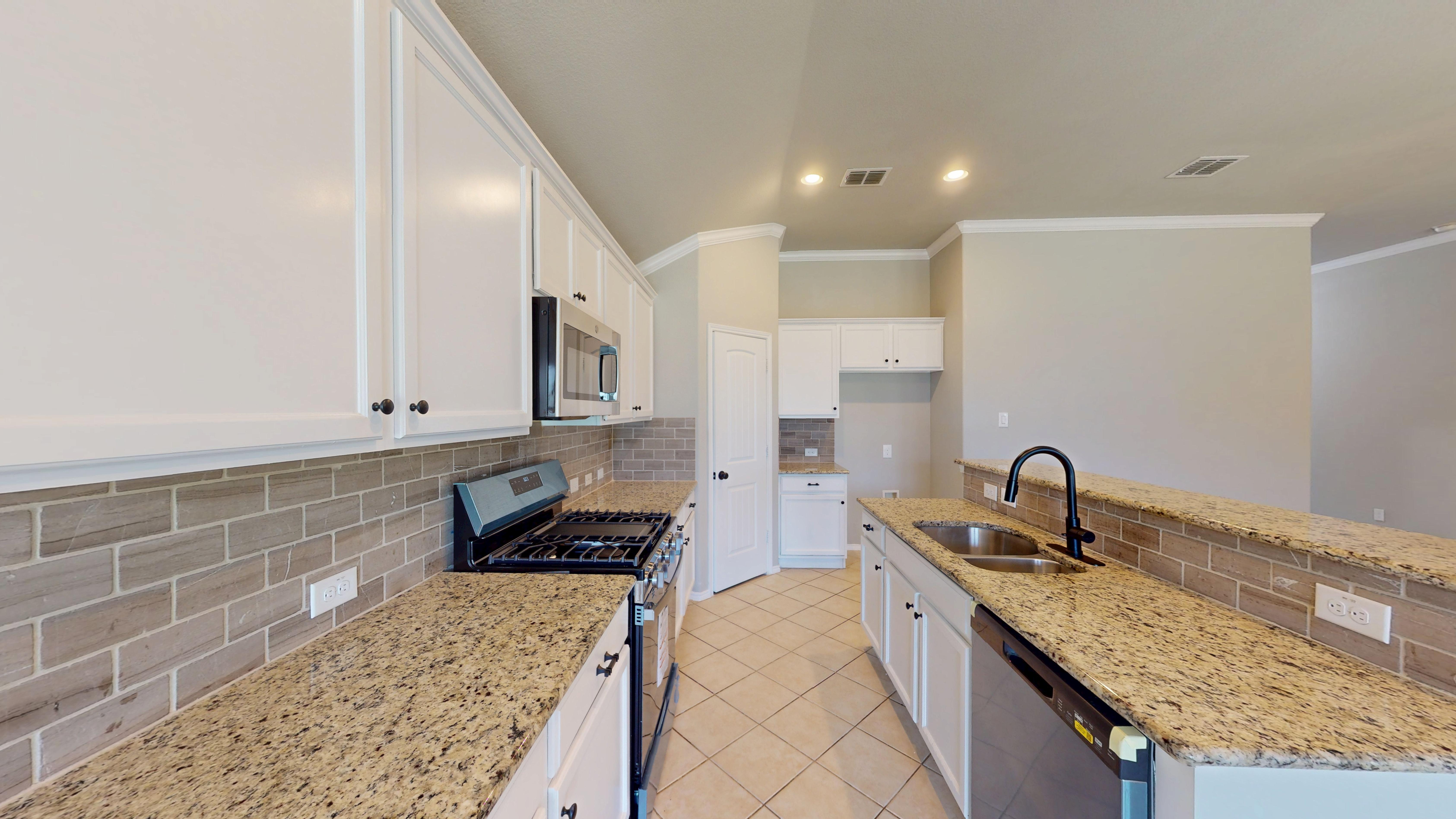 344 Coral Vine Lane Burleson, TX 76028 photo 10