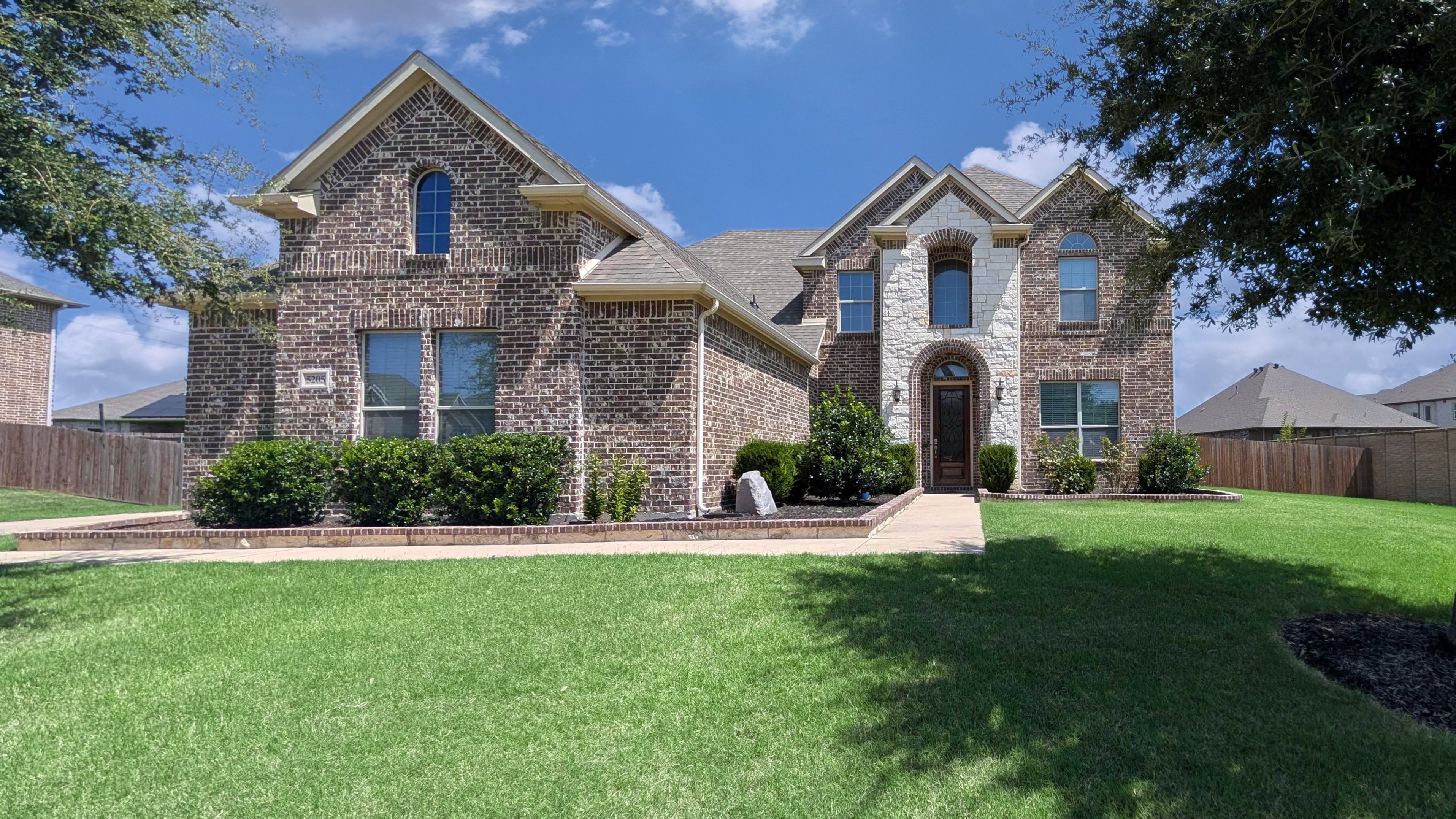 5205 Shelter Point Ct Mansfield, TX 76063