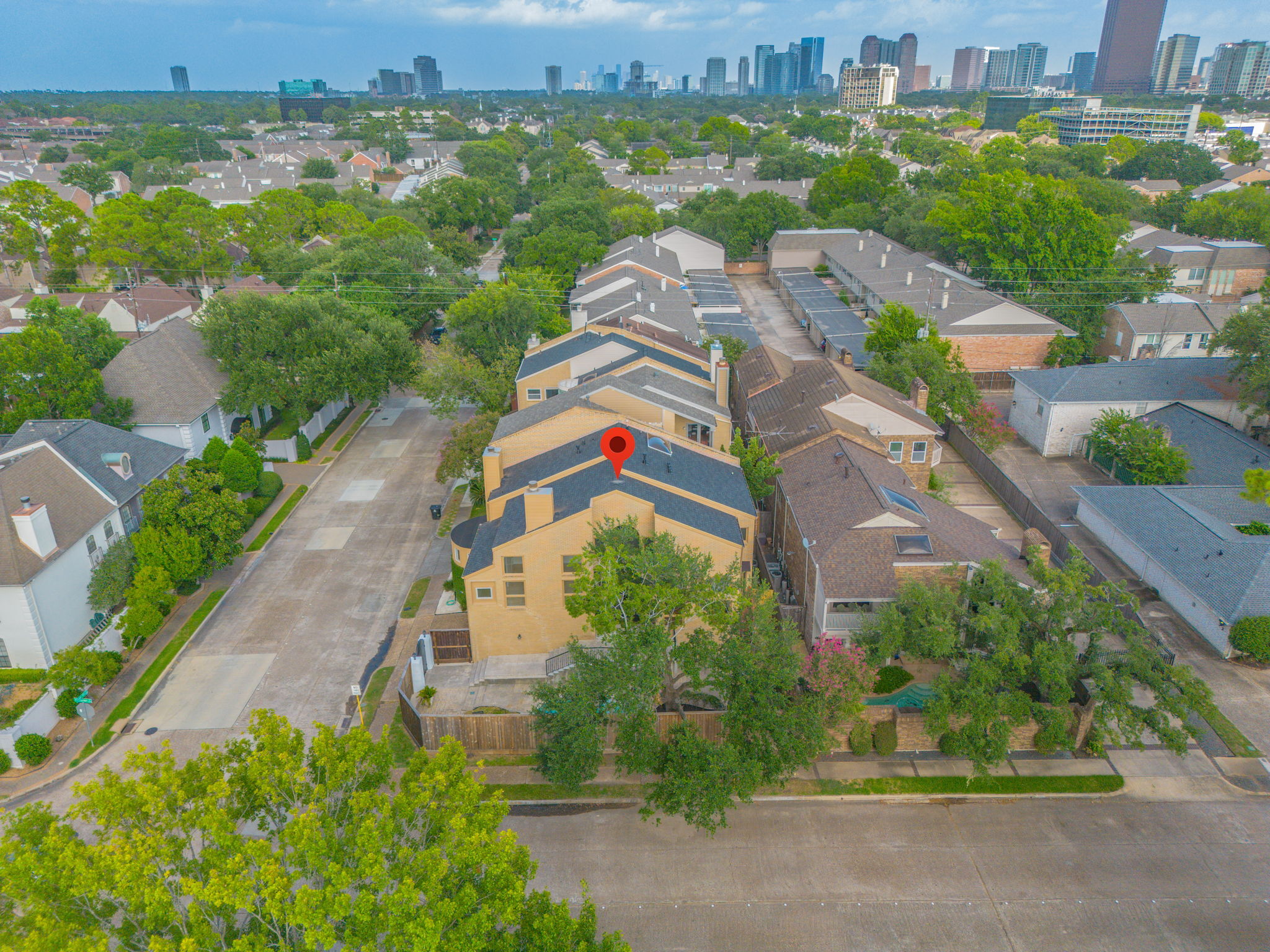 5927 Sugar Hill Drive Houston, TX 77057 photo 2
