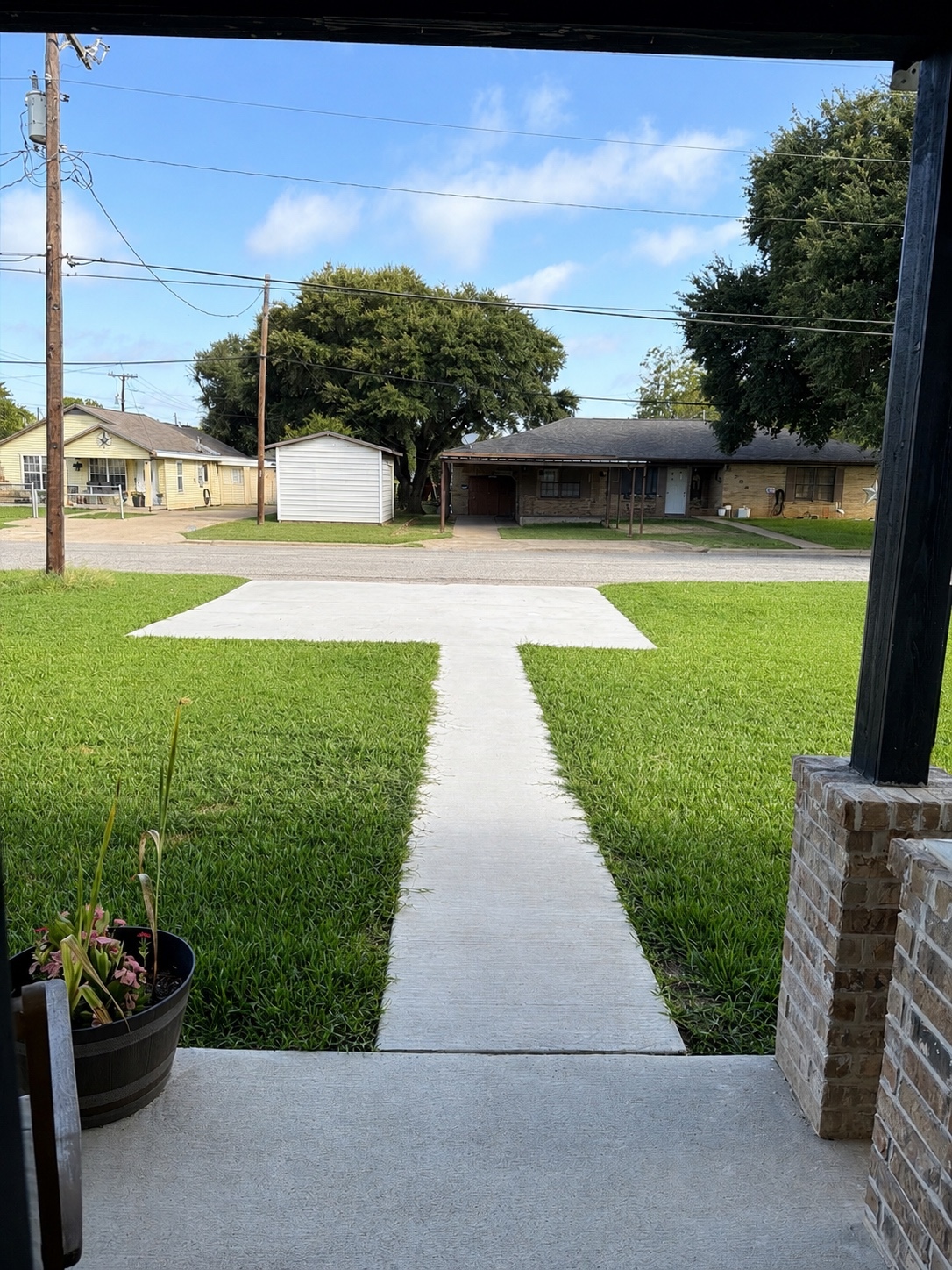 707 West Evans Street Hearne, TX 77859 photo 2