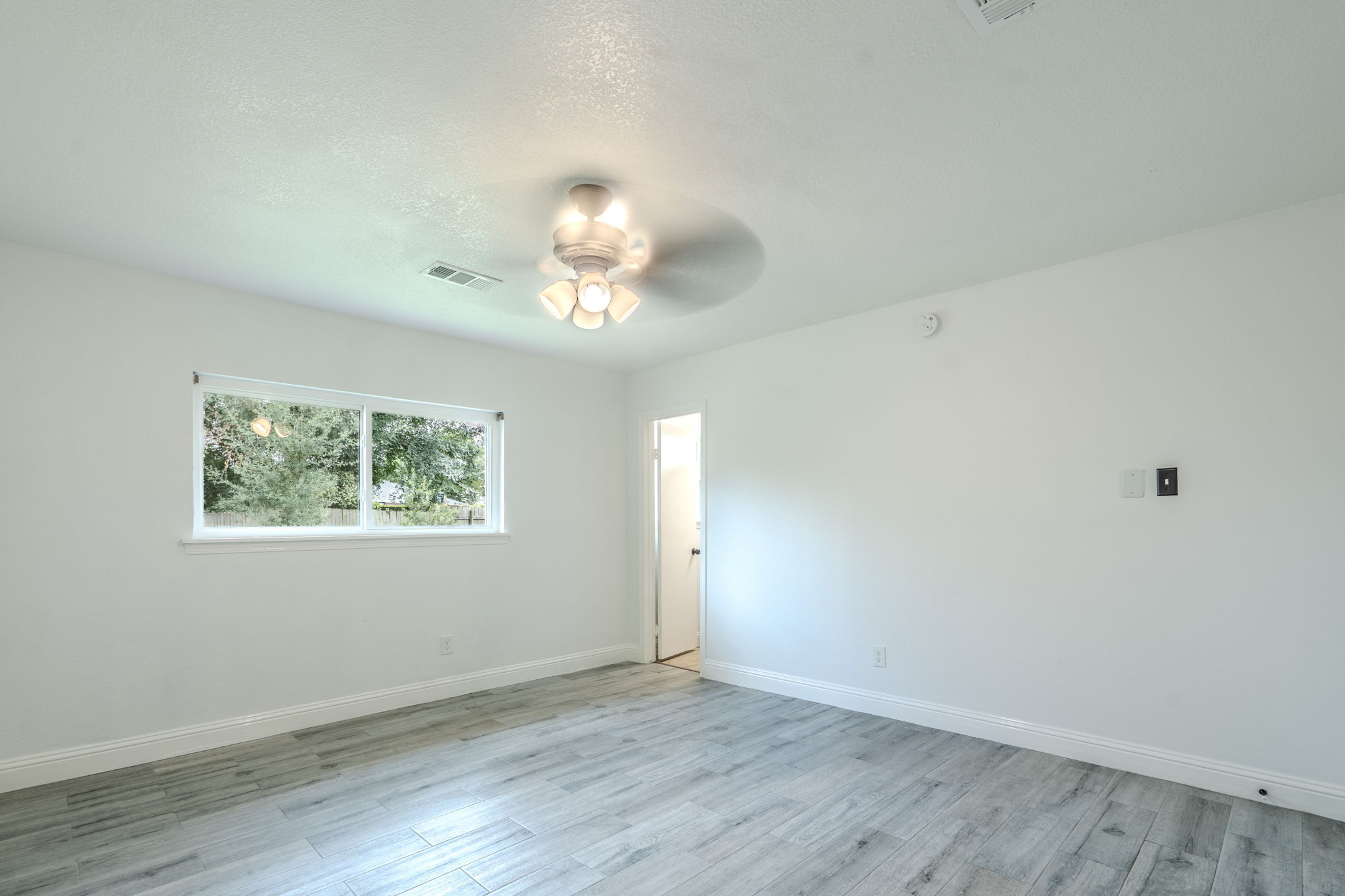 9818 Toucan Conroe, TX 77385 photo 11
