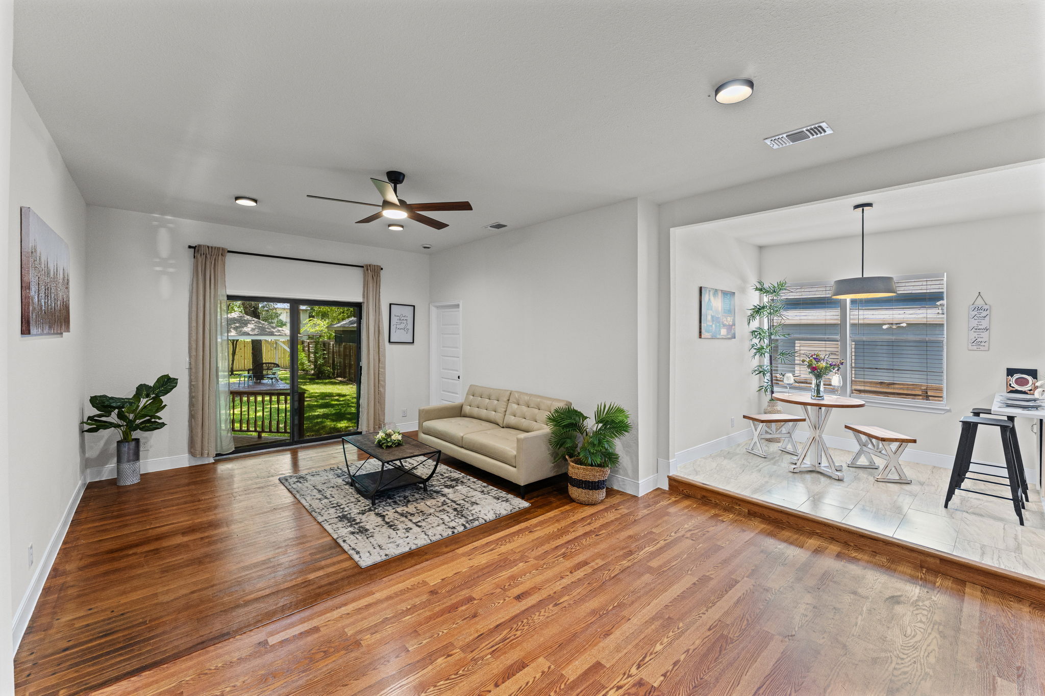 1722 West Mistletoe Avenue San Antonio, TX 78201 photo 6