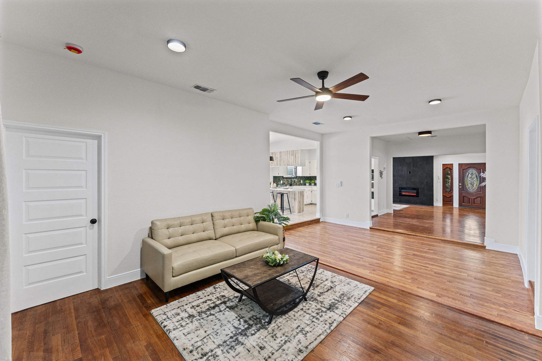 1722 West Mistletoe Avenue San Antonio, TX 78201 photo 7