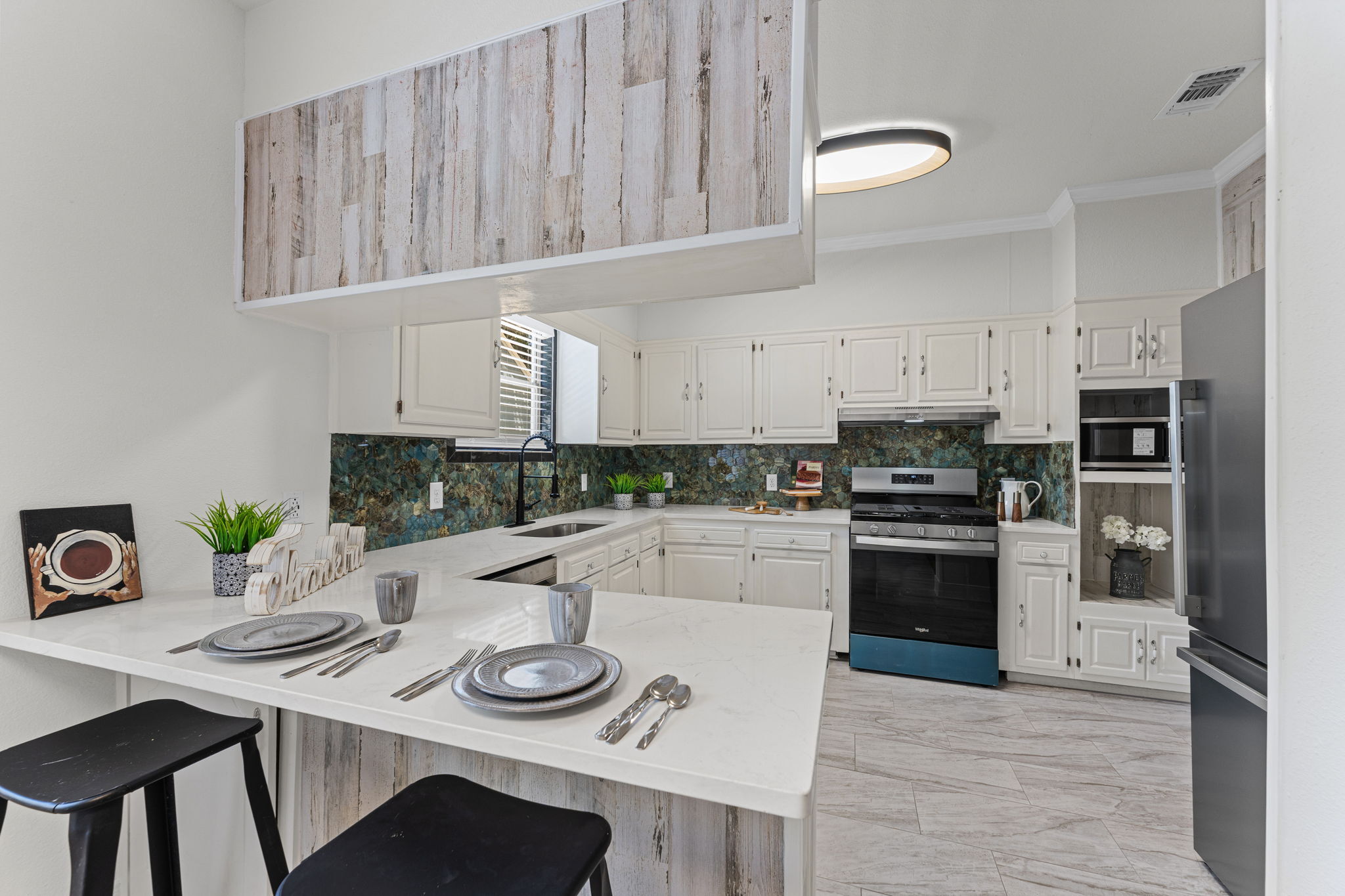 1722 West Mistletoe Avenue San Antonio, TX 78201 photo 9