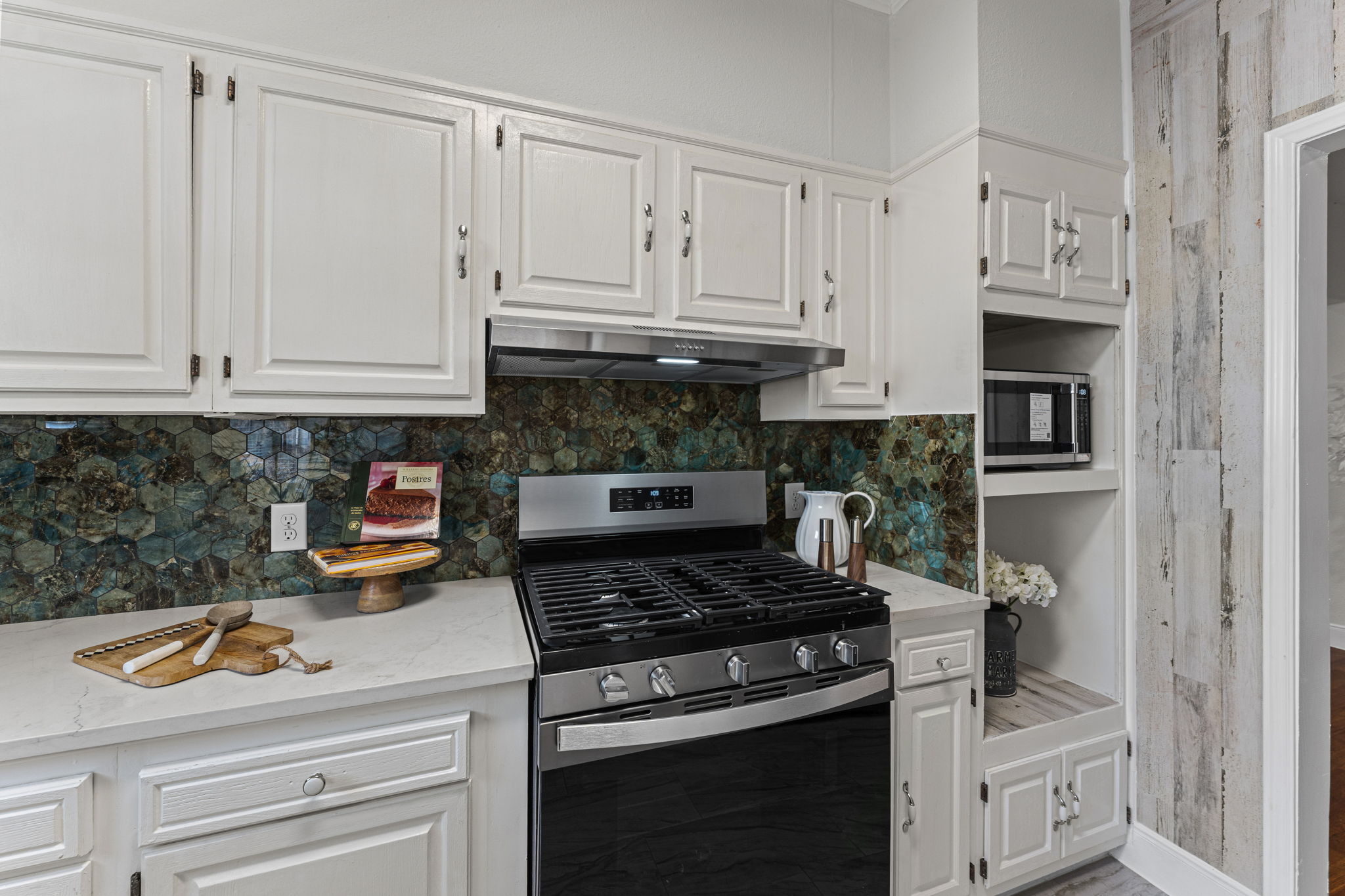1722 West Mistletoe Avenue San Antonio, TX 78201 photo 10