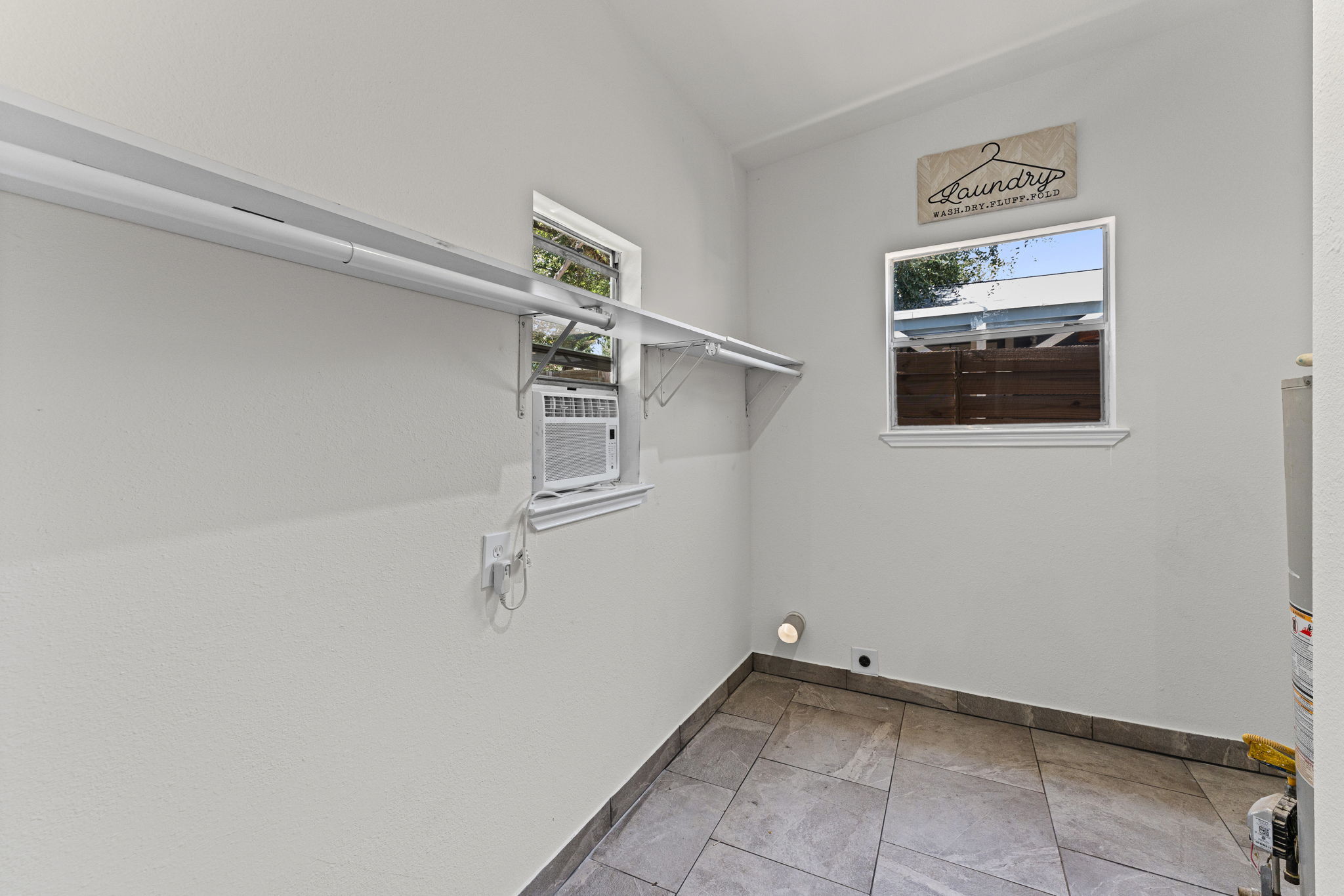 1722 West Mistletoe Avenue San Antonio, TX 78201 photo 22