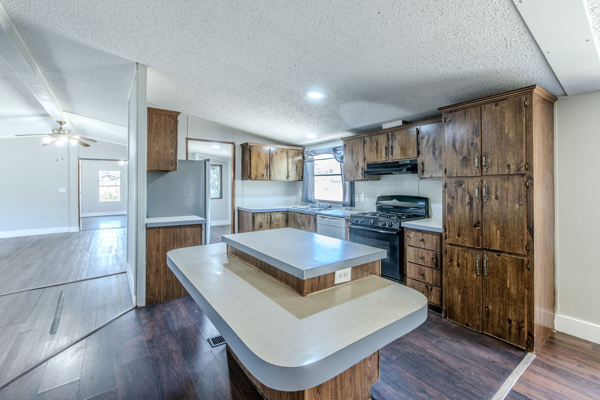 1808 Falcon Oaks Drive Leander, TX 78641 photo 4