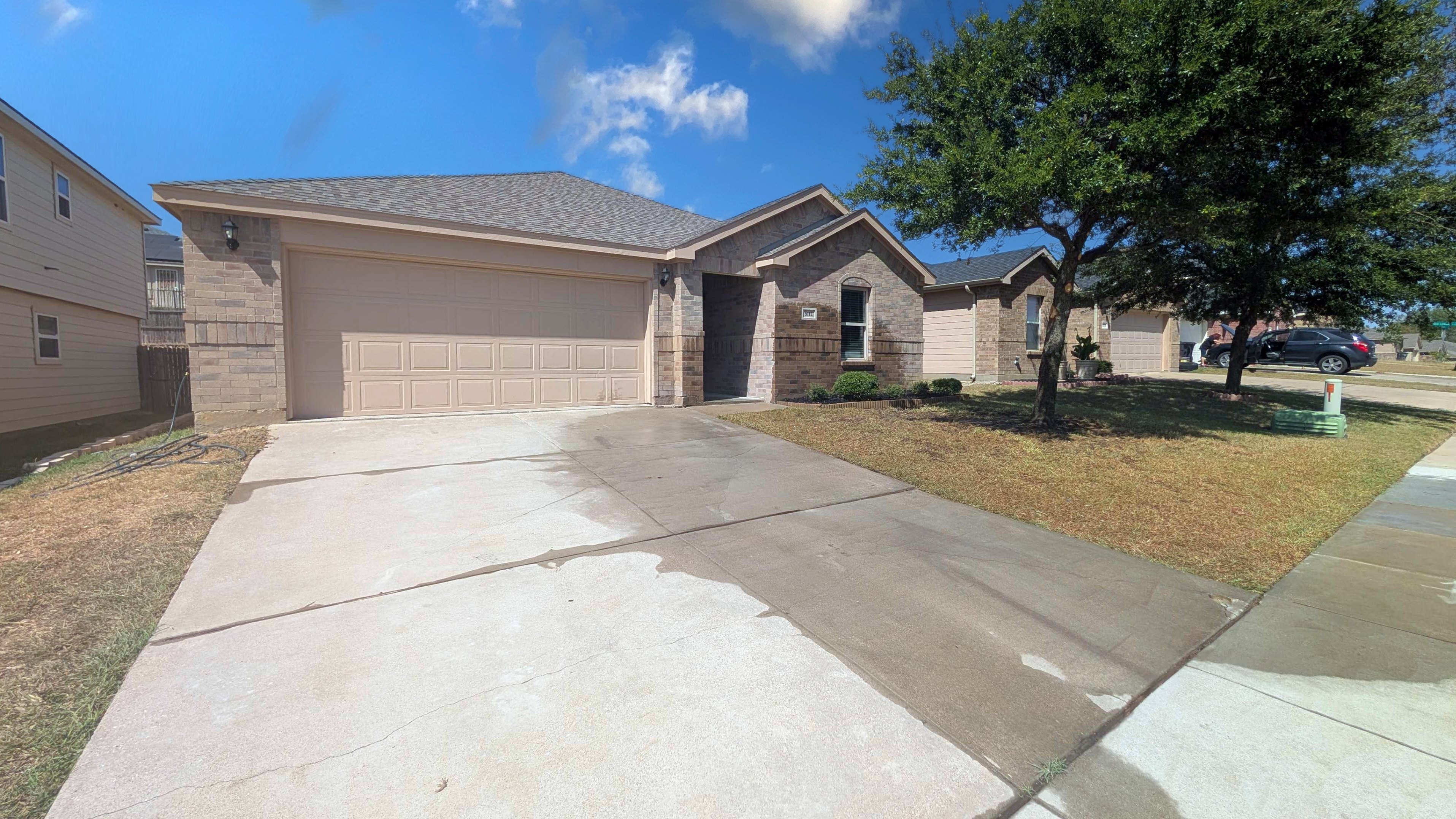 5112 Glen Eden Drive Fort Worth, TX 76119 photo 2
