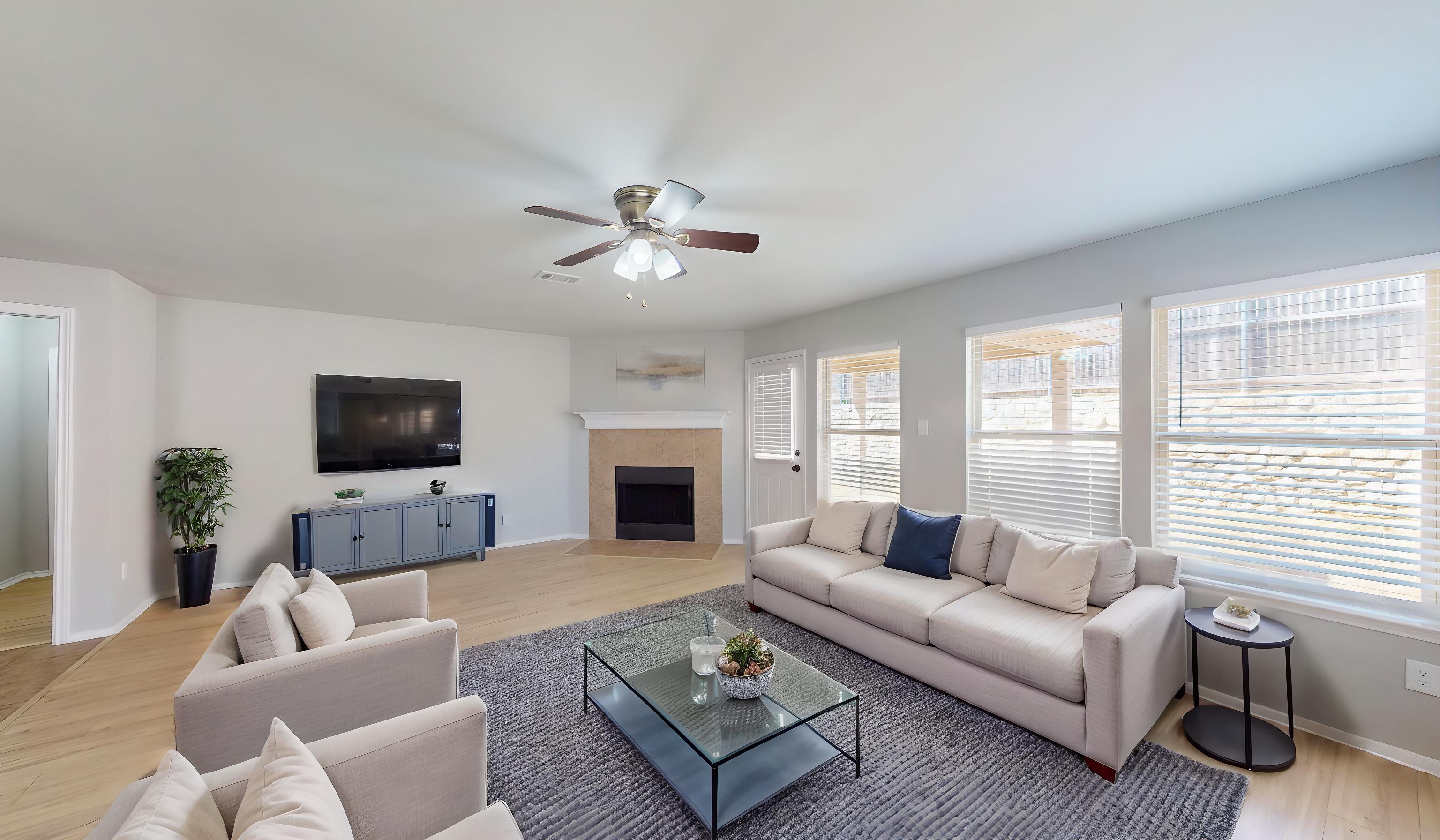 5112 Glen Eden Drive Fort Worth, TX 76119 photo 4