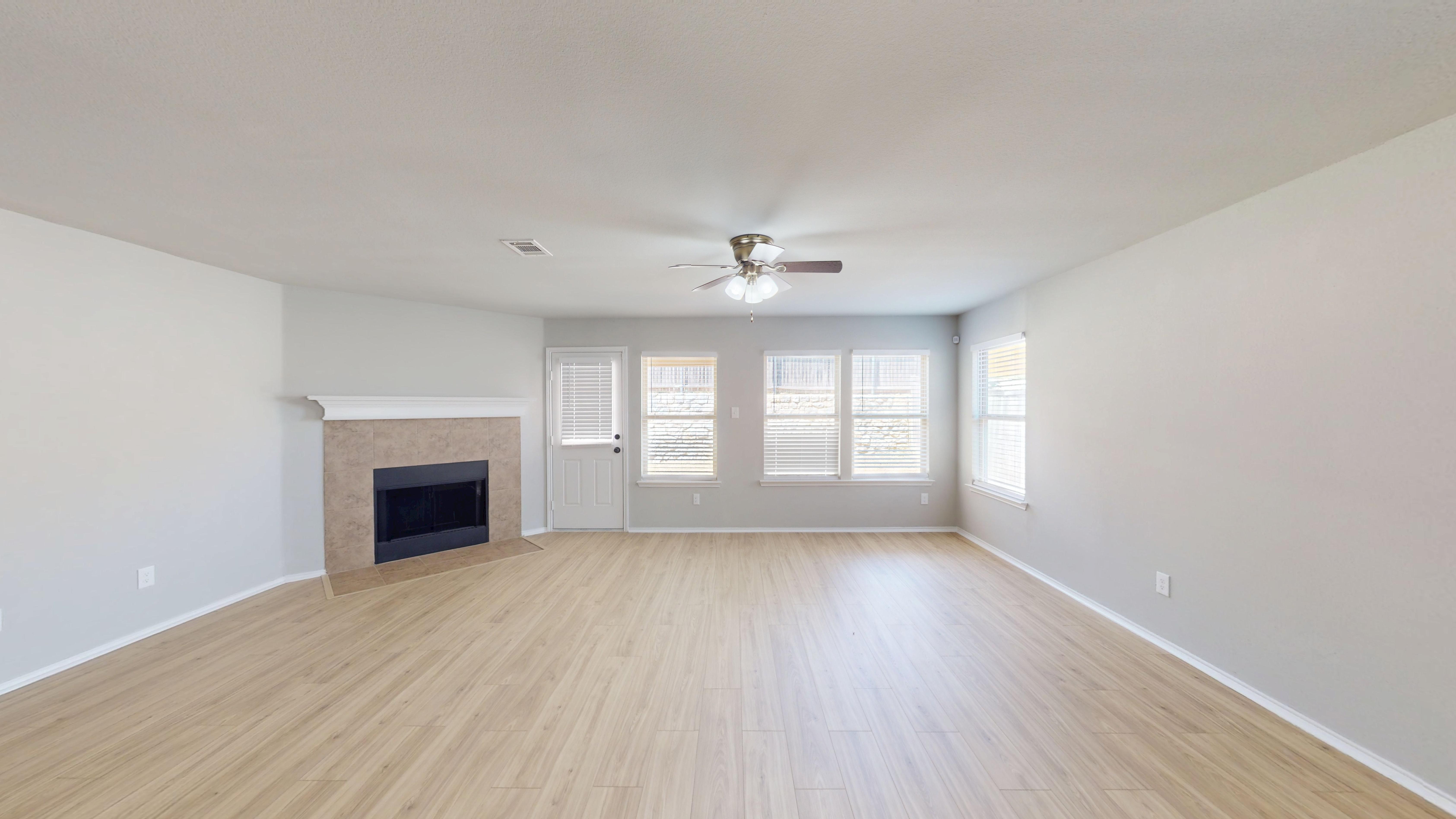 5112 Glen Eden Drive Fort Worth, TX 76119 photo 5
