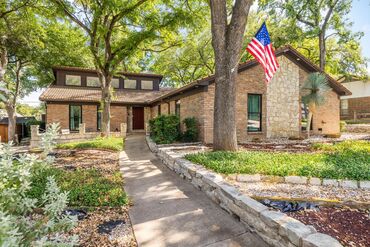 1100 Wayland Drive Arlington, TX 76012