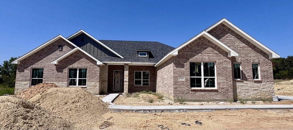 5004 Veal Station Road Weatherford, TX 76085