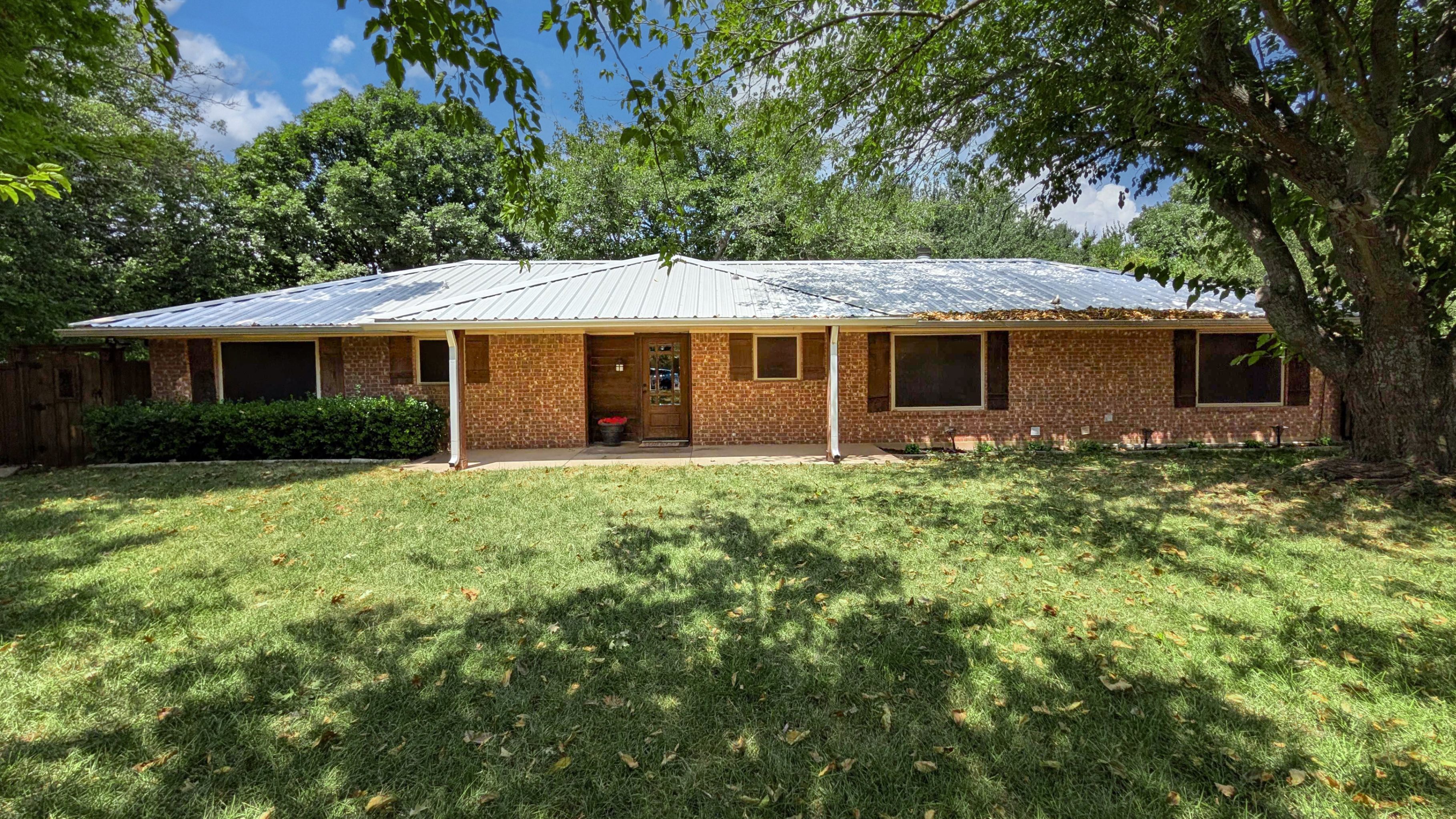 4270 Sir Lancelot Circle Midlothian, TX 76065