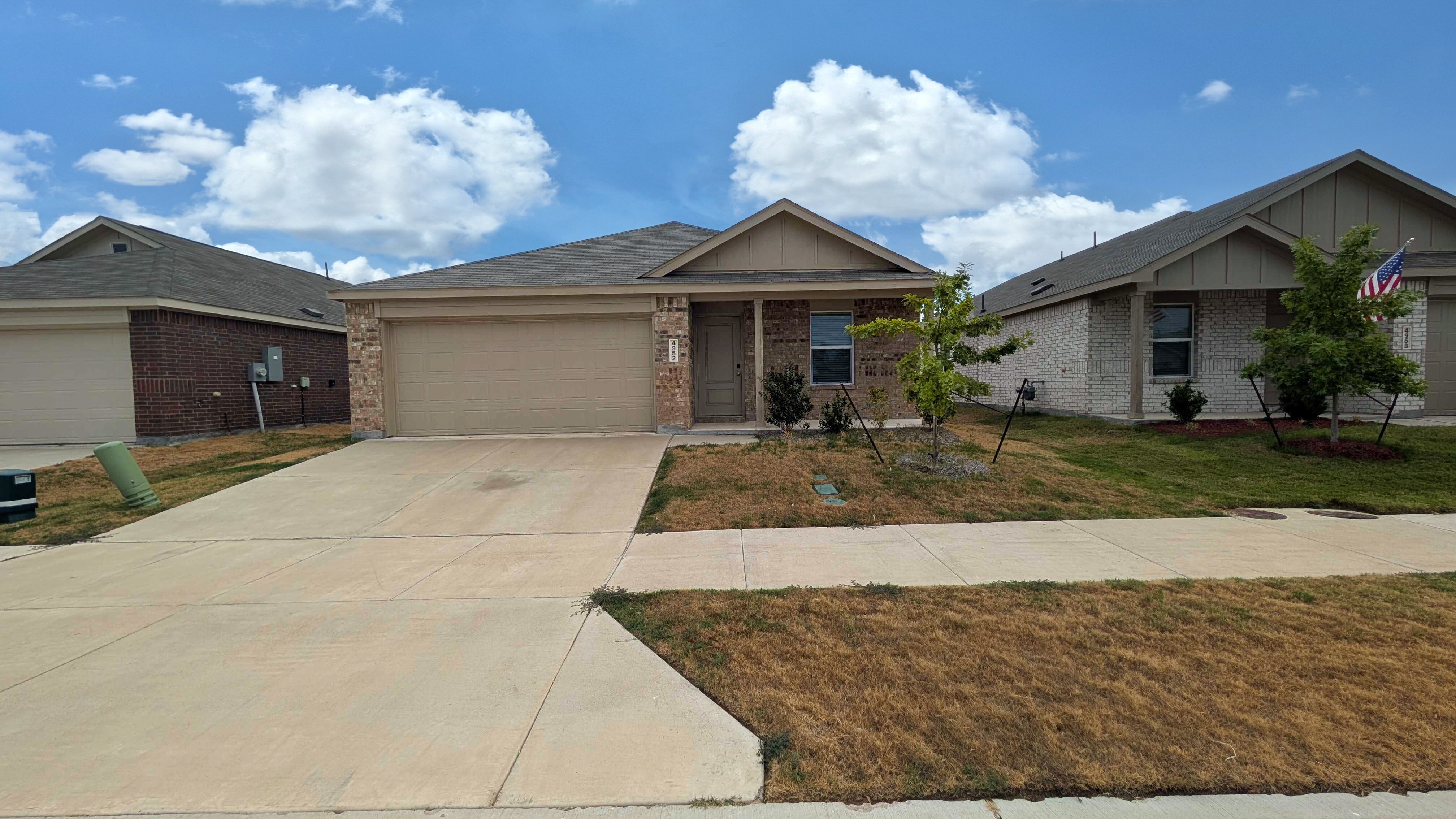 4952 Stonebridge Dr Ennis, TX 75119
